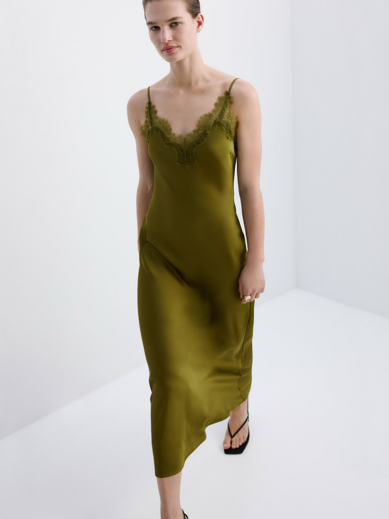 Платья MANGO EASY модель 27007168_43 Платья MANGO EASY модель 27007168_43 Фото