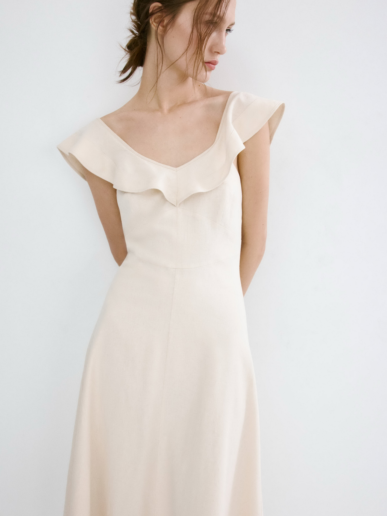 Сукні MANGO VOLA модель 27005840_7 Сукні MANGO VOLA модель 27005840_7 Фото