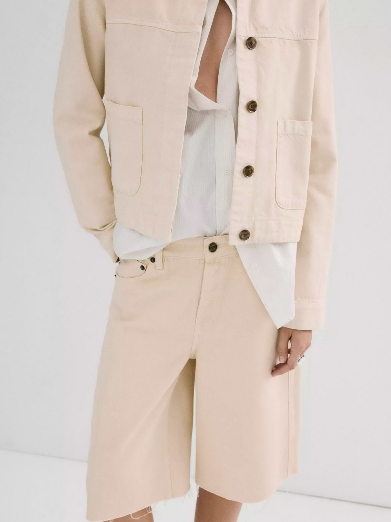 Шорти MANGO MILANO модель 27097142_10 Шорти MANGO MILANO модель 27097142_10 Фото