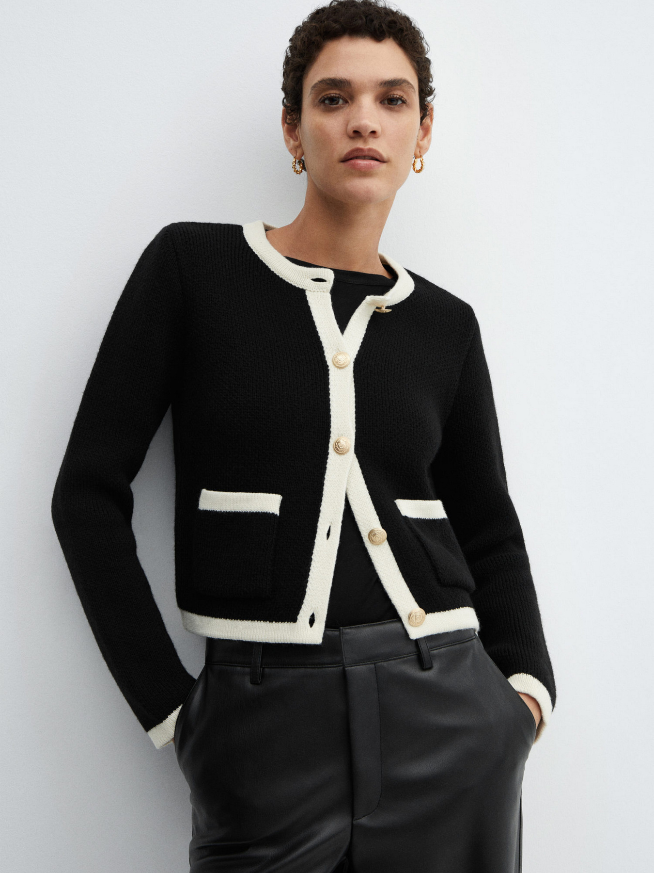Светри та кардигани MANGO Posh модель 67044062_99 Светри та кардигани MANGO Posh модель 67044062_99 Фото