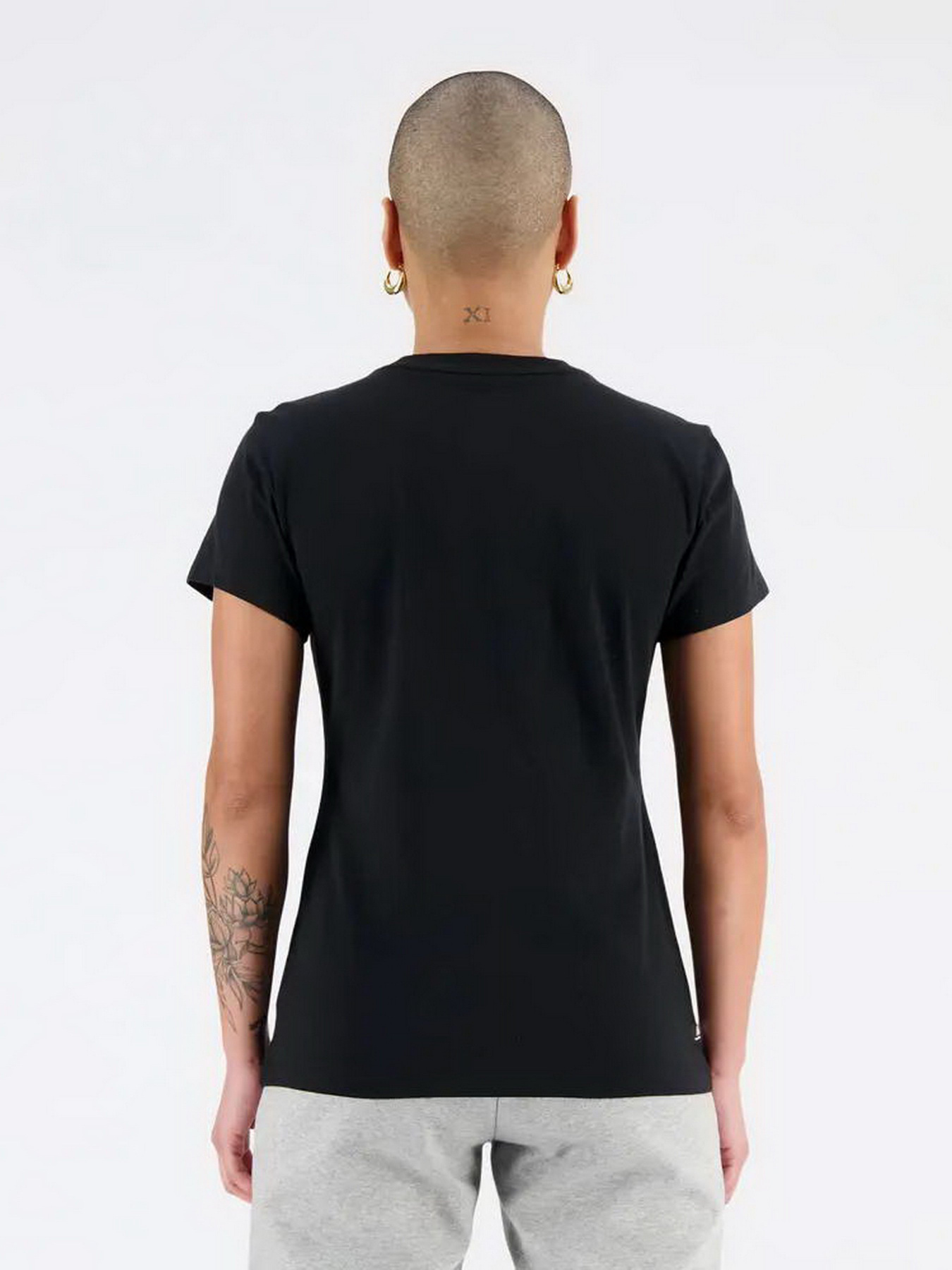 Футболки и поло New Balance Essentials Jersey Athletic Fit модель WT33515BK Футболки и поло New Balance Essentials Jersey Athletic Fit модель WT33515BK Фото