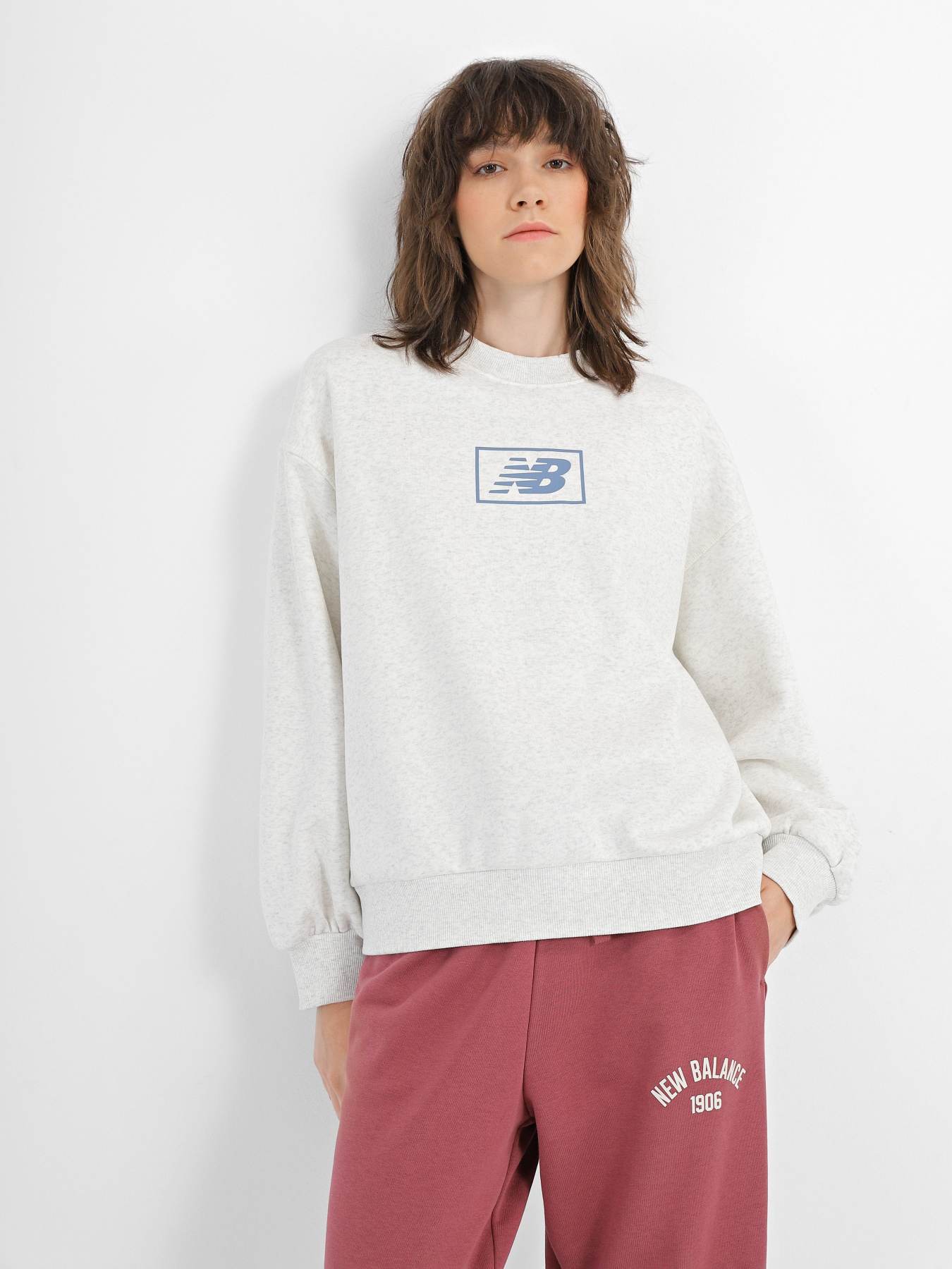 Худі та світшоти New Balance Essentials Brushed модель WT33528SAH Худі та світшоти New Balance Essentials Brushed модель WT33528SAH Фото