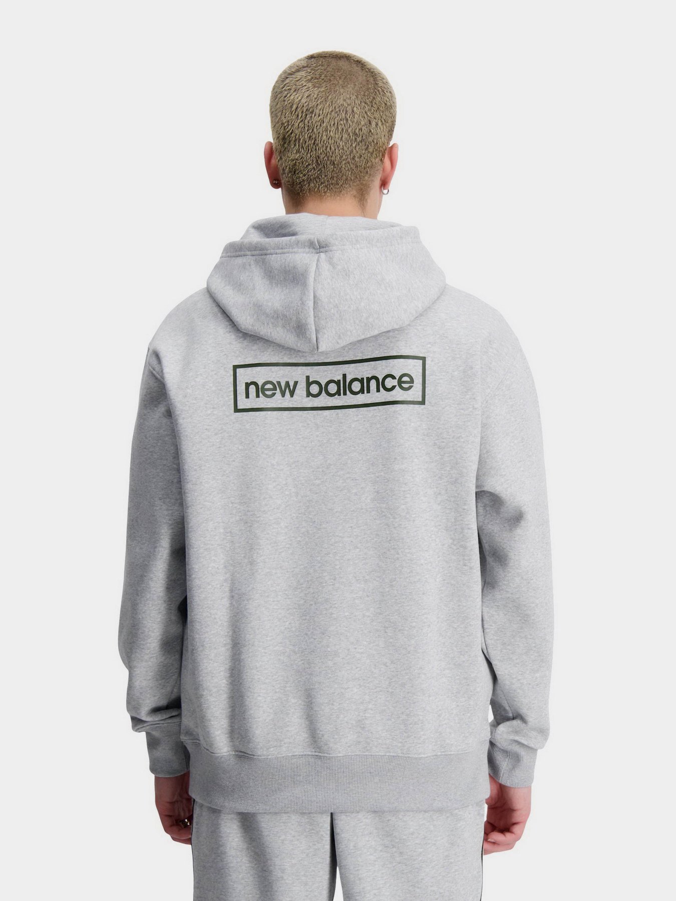 Худи и свитшоты New Balance Essentials Winter модель MT33516AG Худи и свитшоты New Balance Essentials Winter модель MT33516AG Фото