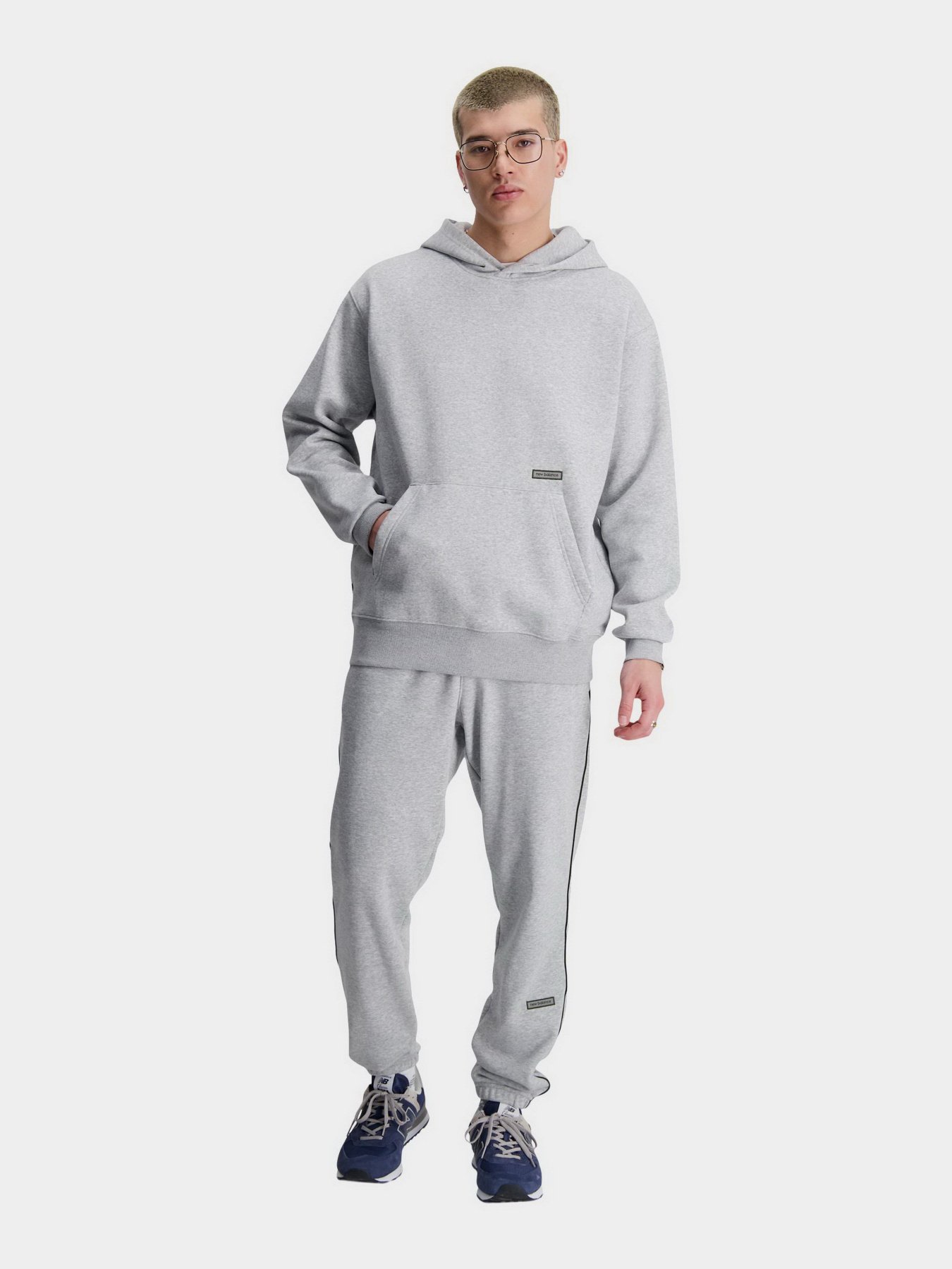 Худи и свитшоты New Balance Essentials Winter модель MT33516AG Худи и свитшоты New Balance Essentials Winter модель MT33516AG Фото