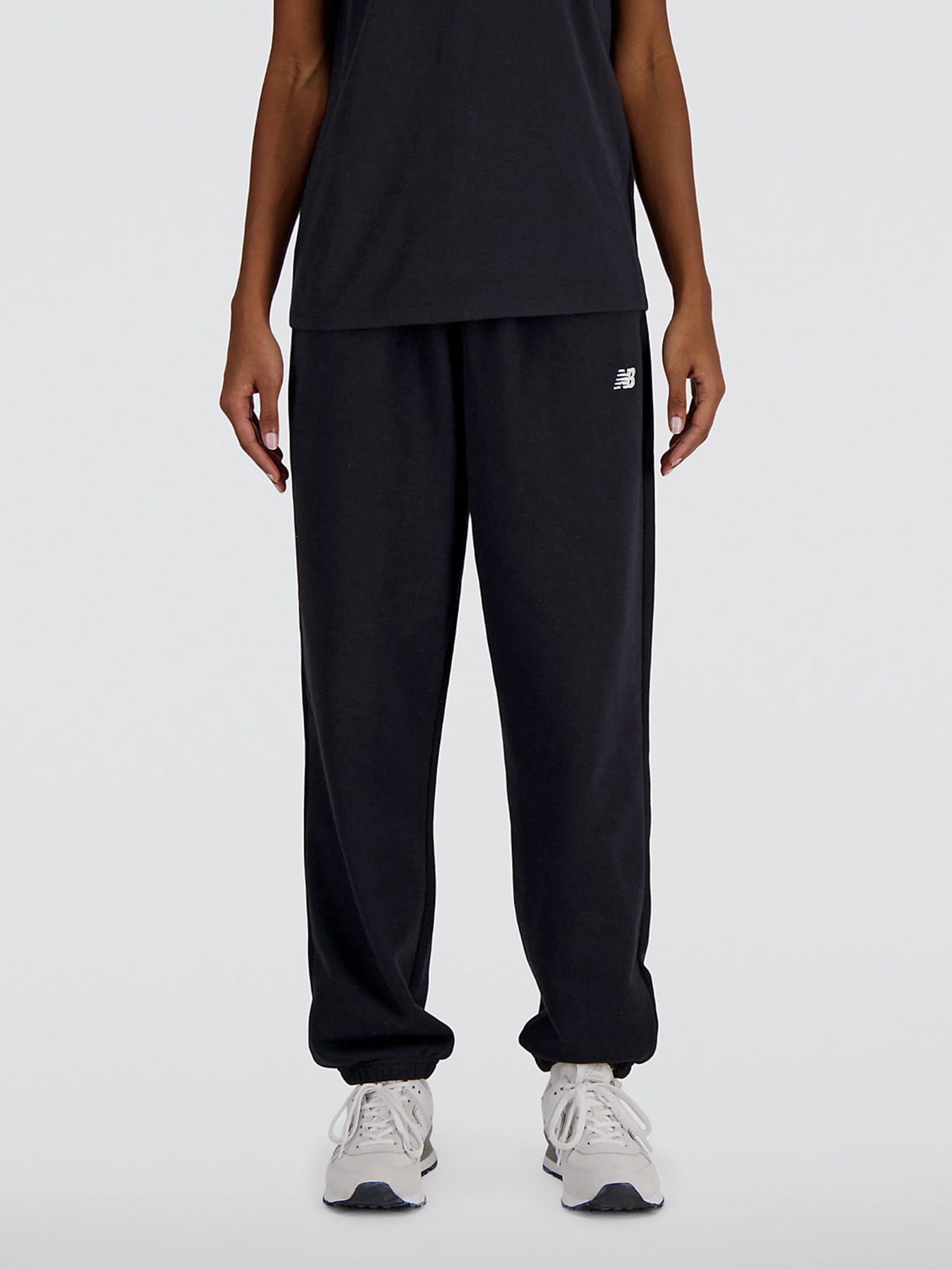 Штани New Balance SMALL LOGO модель WP41500BK Штани New Balance SMALL LOGO модель WP41500BK Фото