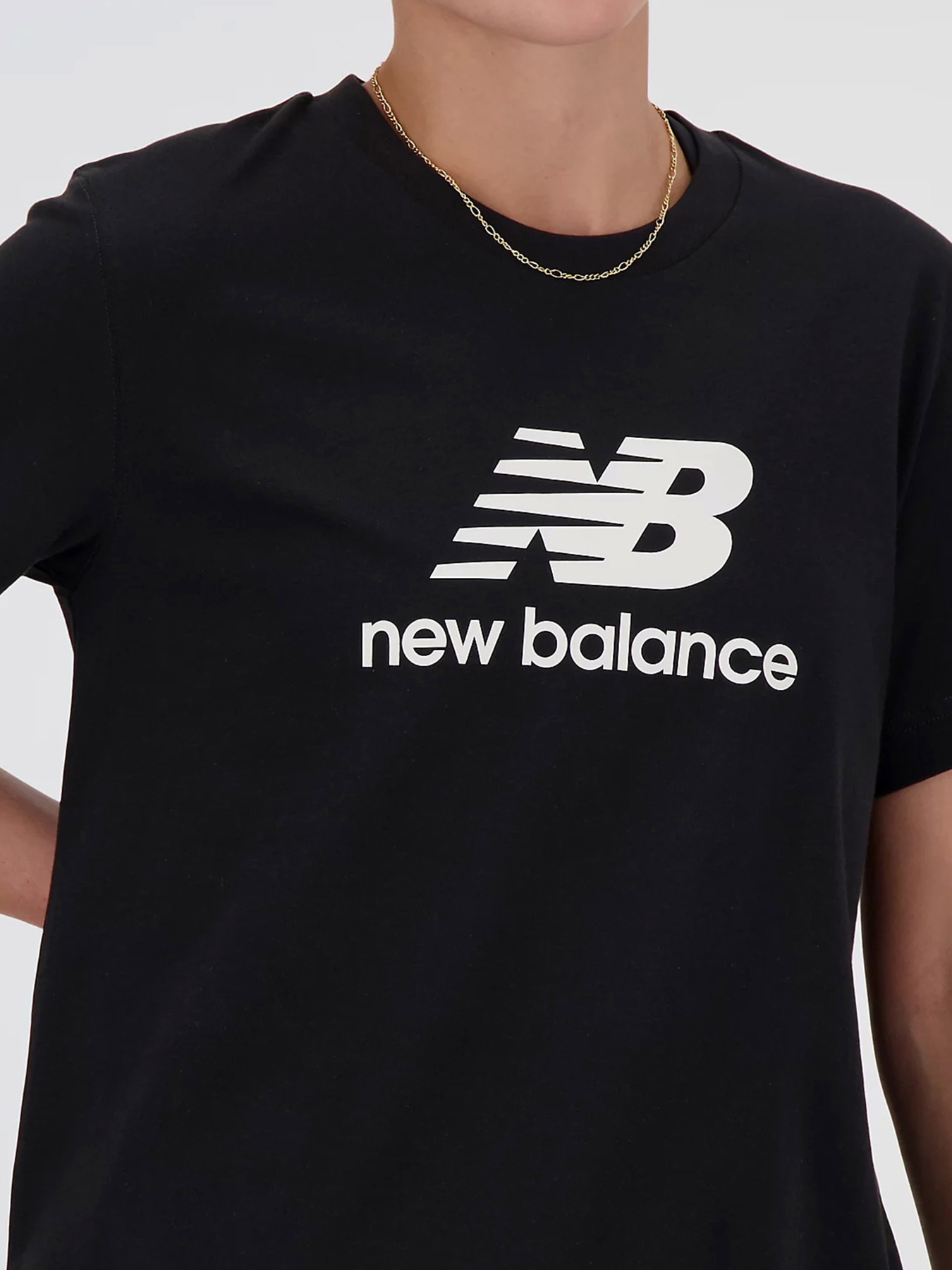 Футболки і поло New Balance STACKED LOGO модель WT41502BK Футболки і поло New Balance STACKED LOGO модель WT41502BK Фото