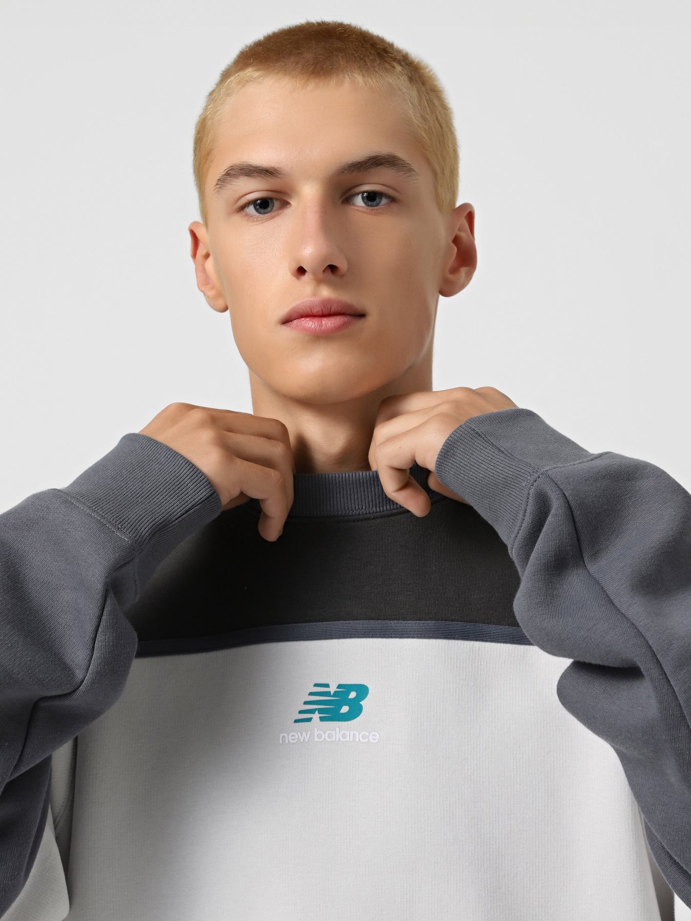 Худі та світшоти New Balance CLASSICS FLEECE модель MT43525GT Худі та світшоти New Balance CLASSICS FLEECE модель MT43525GT Фото