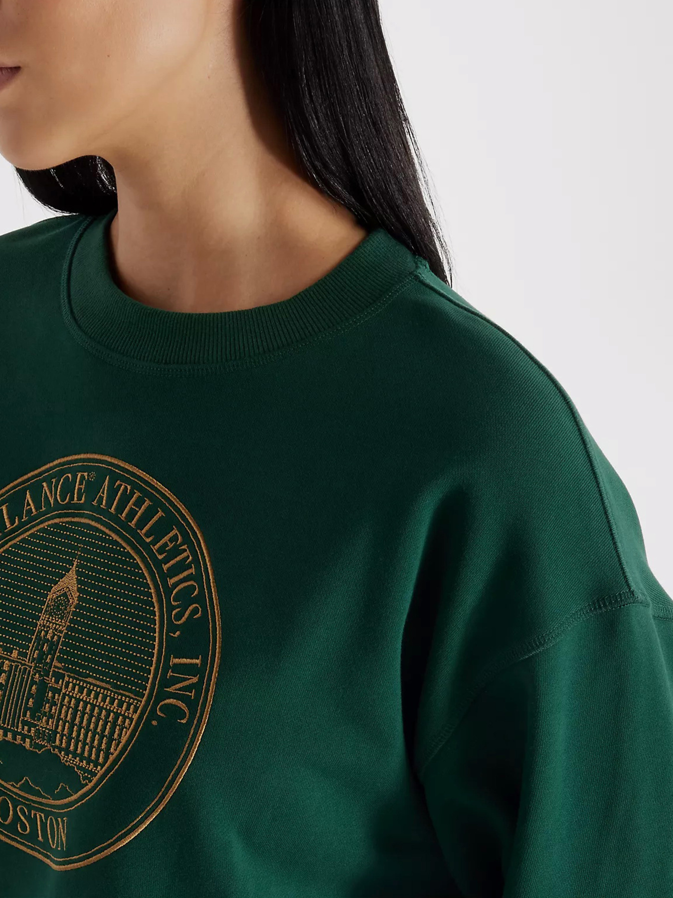 Худі та світшоти New Balance ATHLETICS FRENCH TERRY CREST C модель WT43553NWG Худі та світшоти New Balance ATHLETICS FRENCH TERRY CREST C модель WT43553NWG Фото