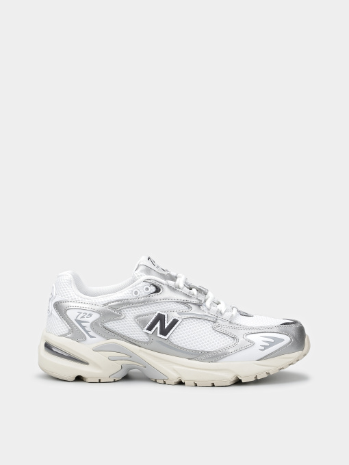 Кросівки New Balance 725 модель ML725CG Фото