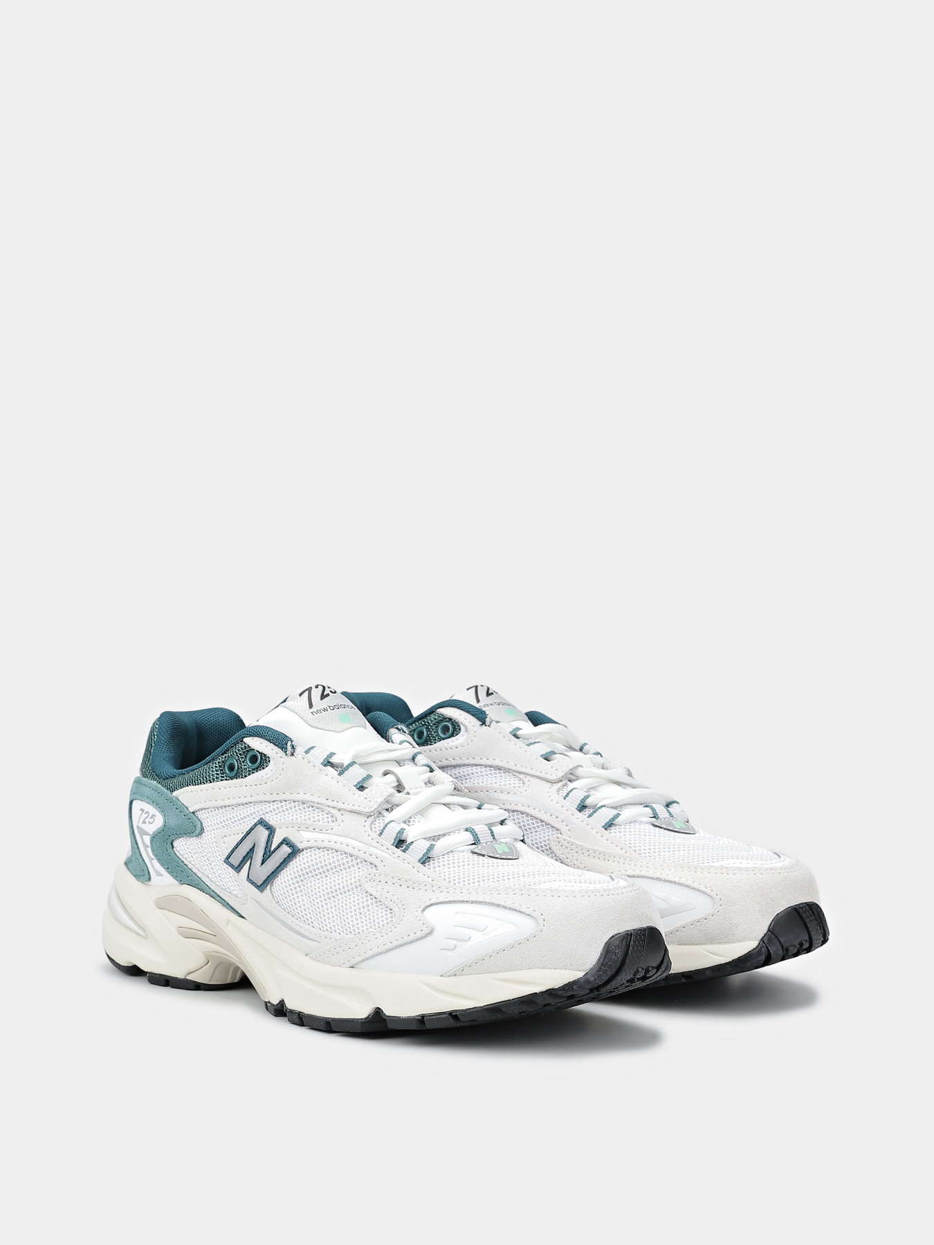 Кросівки New Balance 725 модель ML725CM Фото