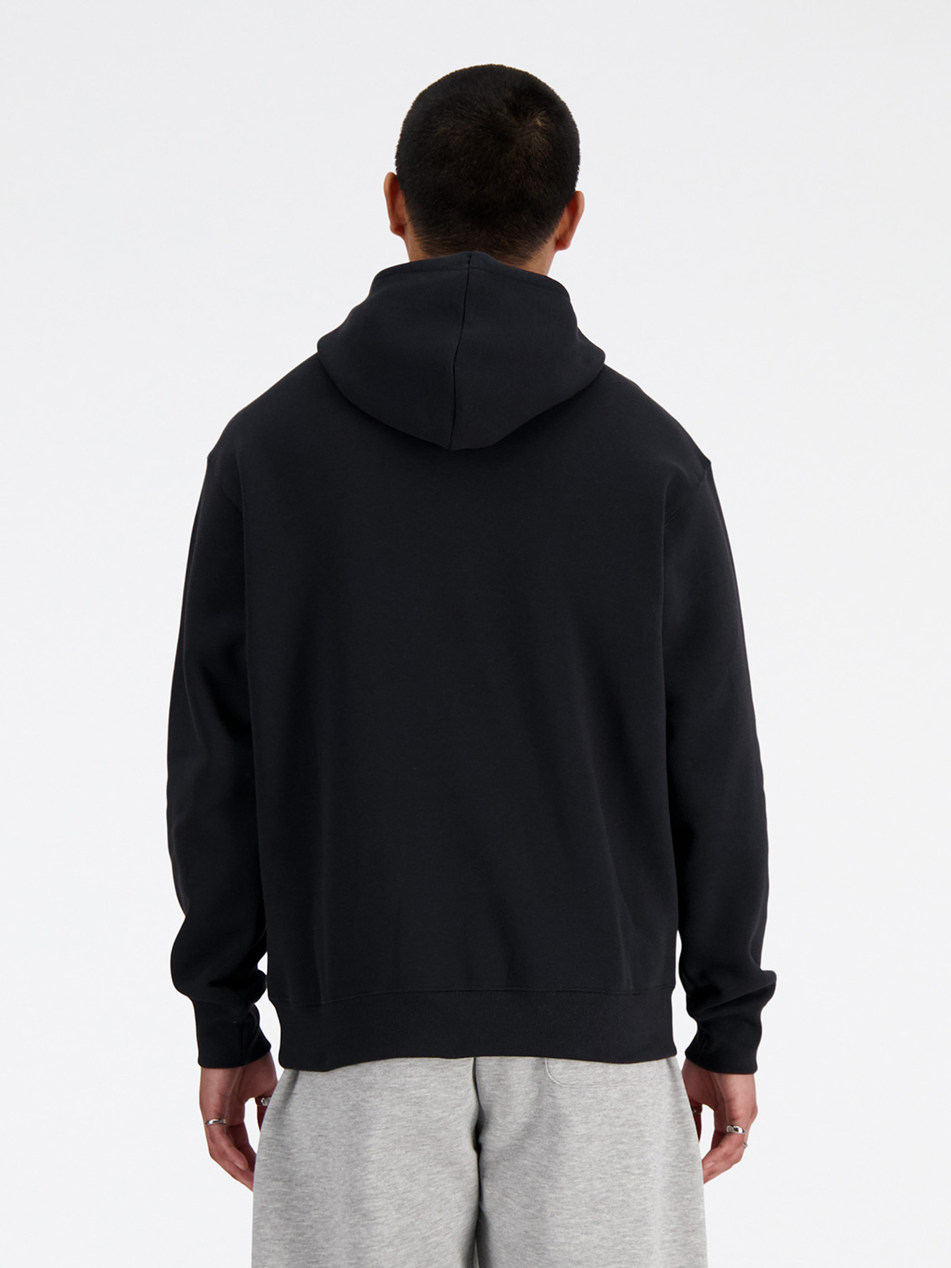 Худи и свитшоты New Balance SPORT ESSENTIALS FLEECE модель MT41511BK Худи и свитшоты New Balance SPORT ESSENTIALS FLEECE модель MT41511BK Фото