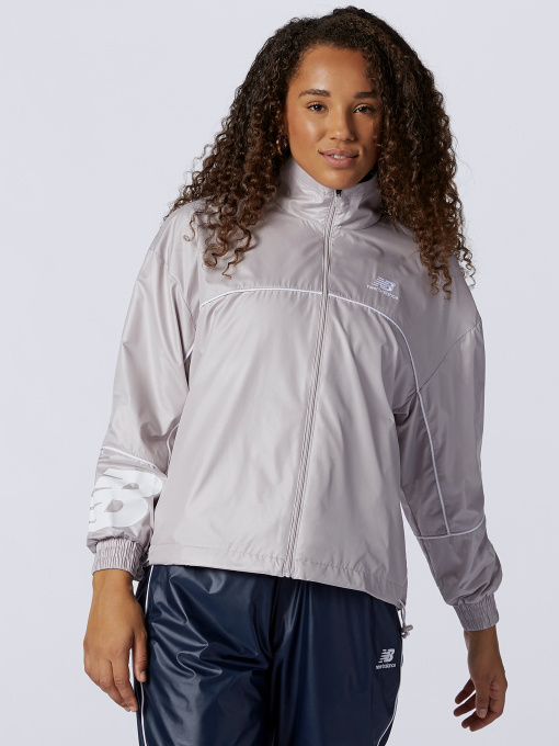 Куртки и дубленки New Balance Athletics модель WJ11502LWD Фото