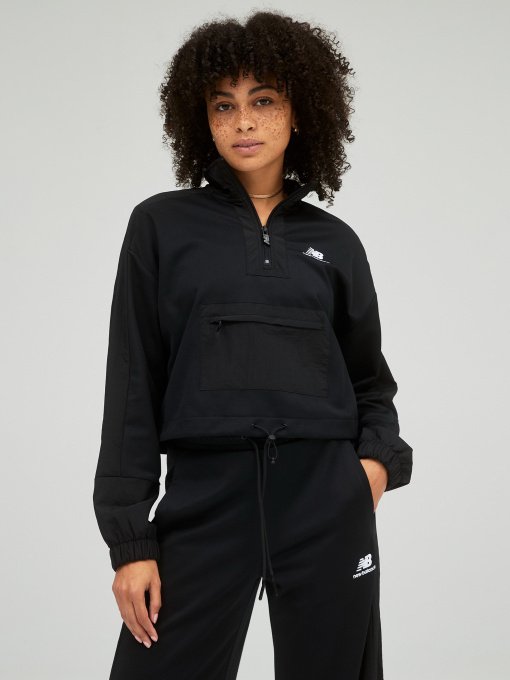 Куртки и дубленки New Balance Athletics Amplified Qtr Zip модель WJ21501BK Фото