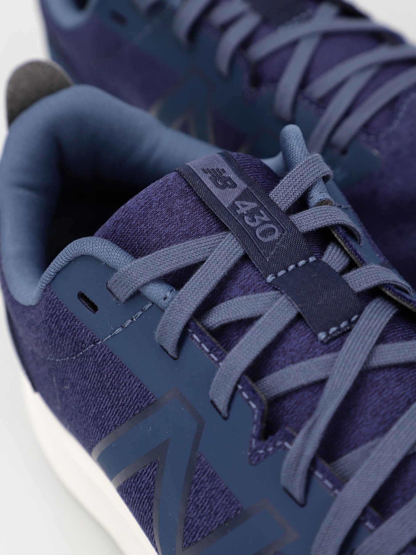 Кроссовки New Balance 430 V2 модель ME430RN2 Кроссовки New Balance 430 V2 модель ME430RN2 Фото