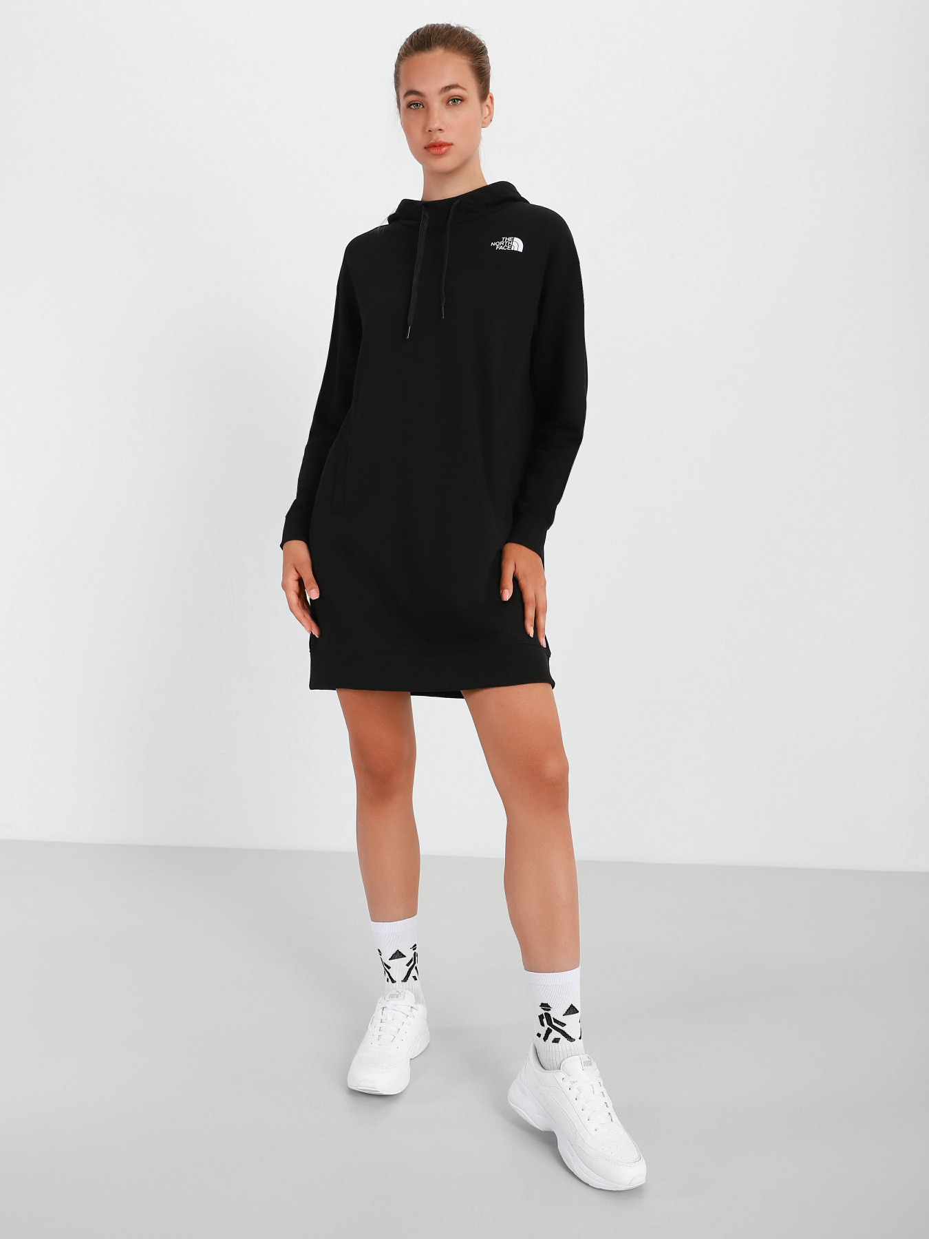 Сукні The North Face Zumu модель NF0A5ILOJK31 Фото