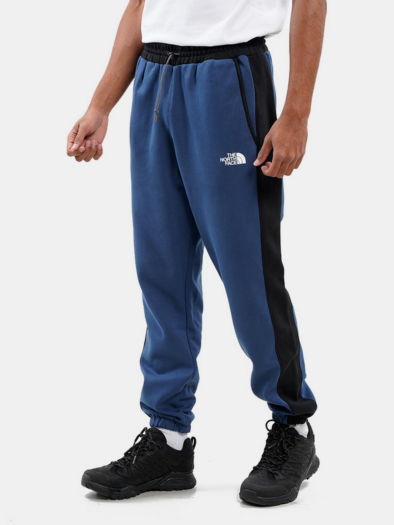 Штани The North Face Tech модель NF0A7UQ1HDC1 Фото
