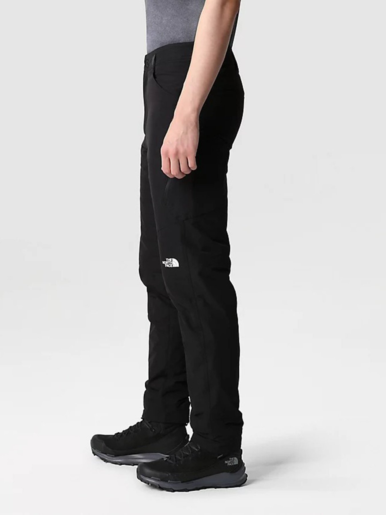 Брюки The North Face Winter Exploration Regular Tapered Cargo модель NF0A7Z94JK31 Брюки The North Face Winter Exploration Regular Tapered Cargo модель NF0A7Z94JK31 Фото
