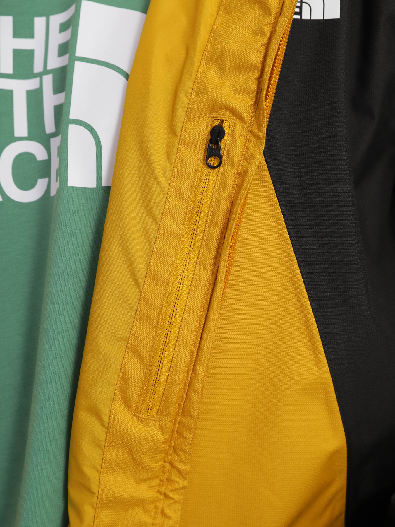 Куртки и дубленки The North Face Farside модель NF0A493EH9D1 Фото