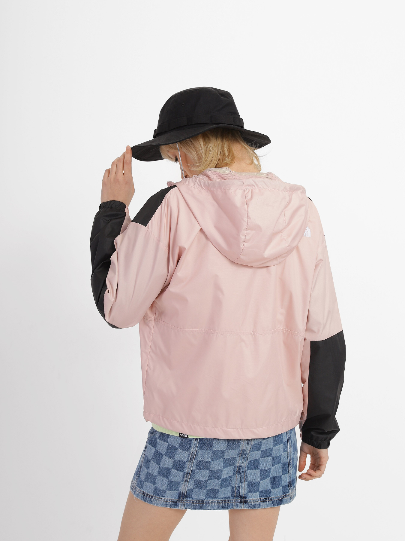 Куртки та дублянки The North Face Sheru модель NF0A4C9HLK61 Фото