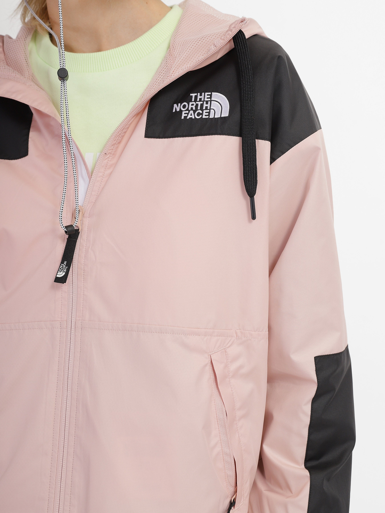 Куртки та дублянки The North Face Sheru модель NF0A4C9HLK61 Фото