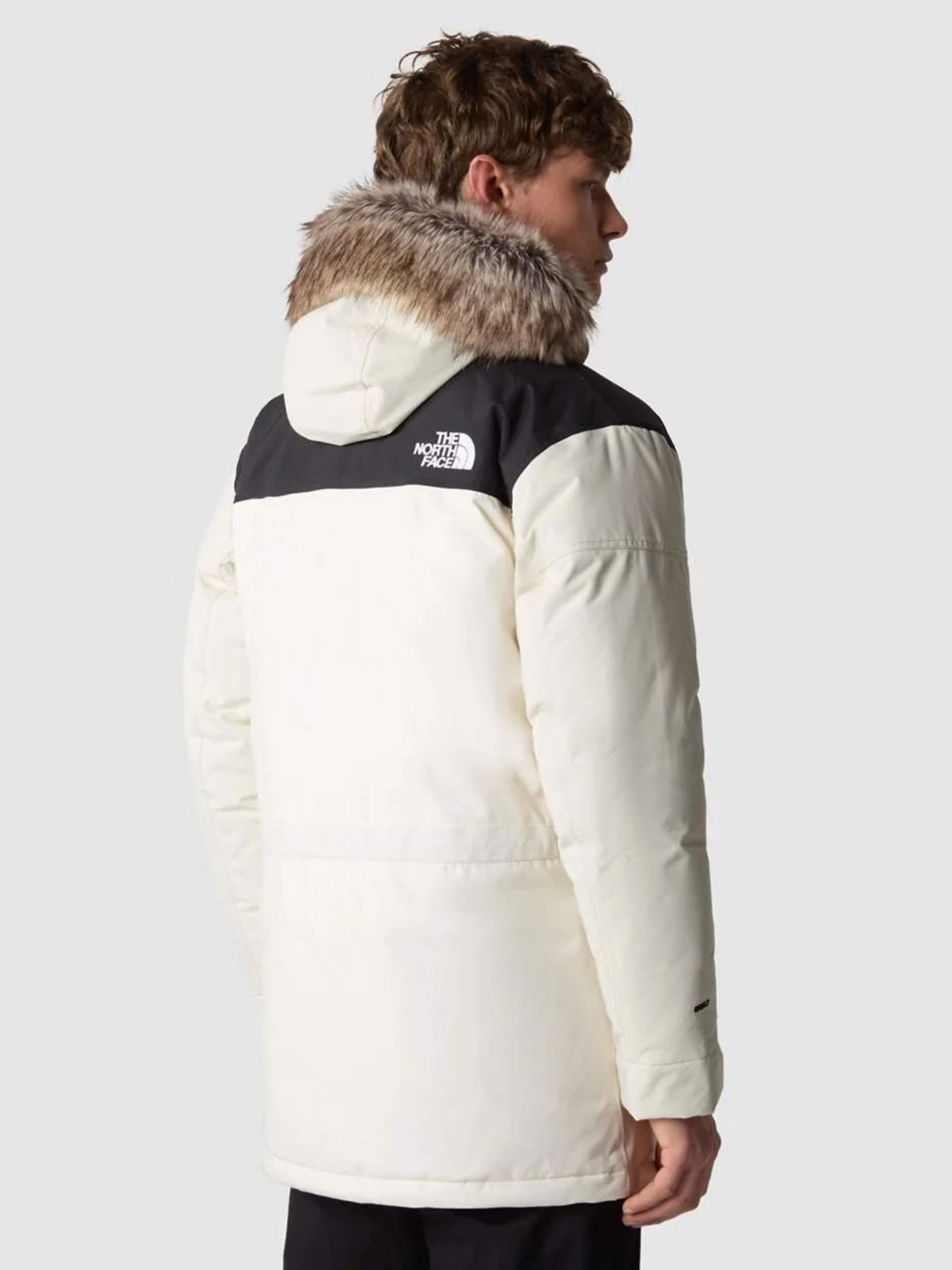 Куртки та дублянки The North Face McMurdo 2 модель NF00CP07Q4C1 Фото