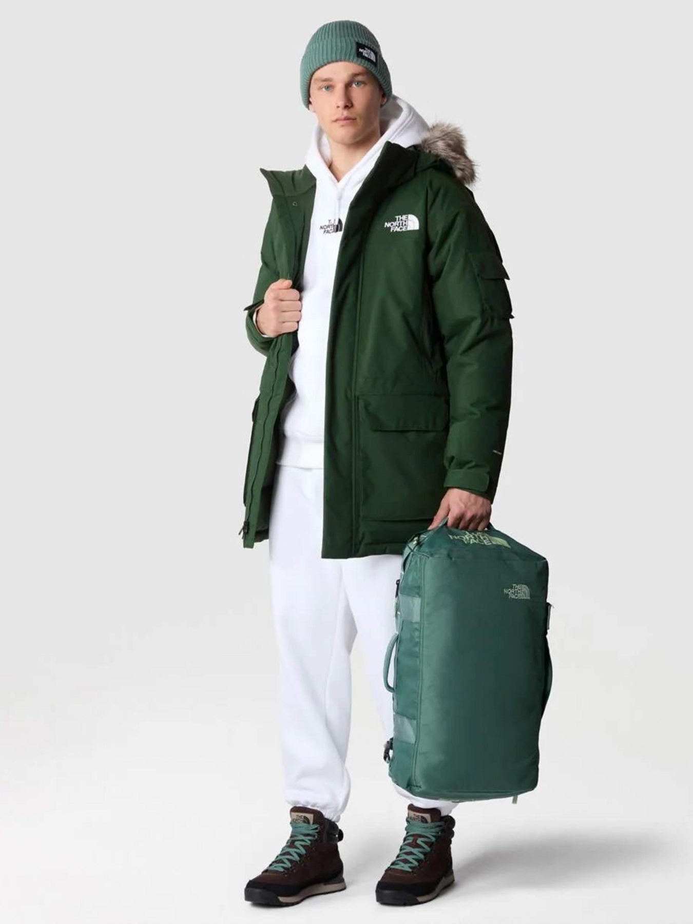 Куртки и дубленки The North Face Recycled Mcmurdo модель NF0A4M8GI0P1 Фото