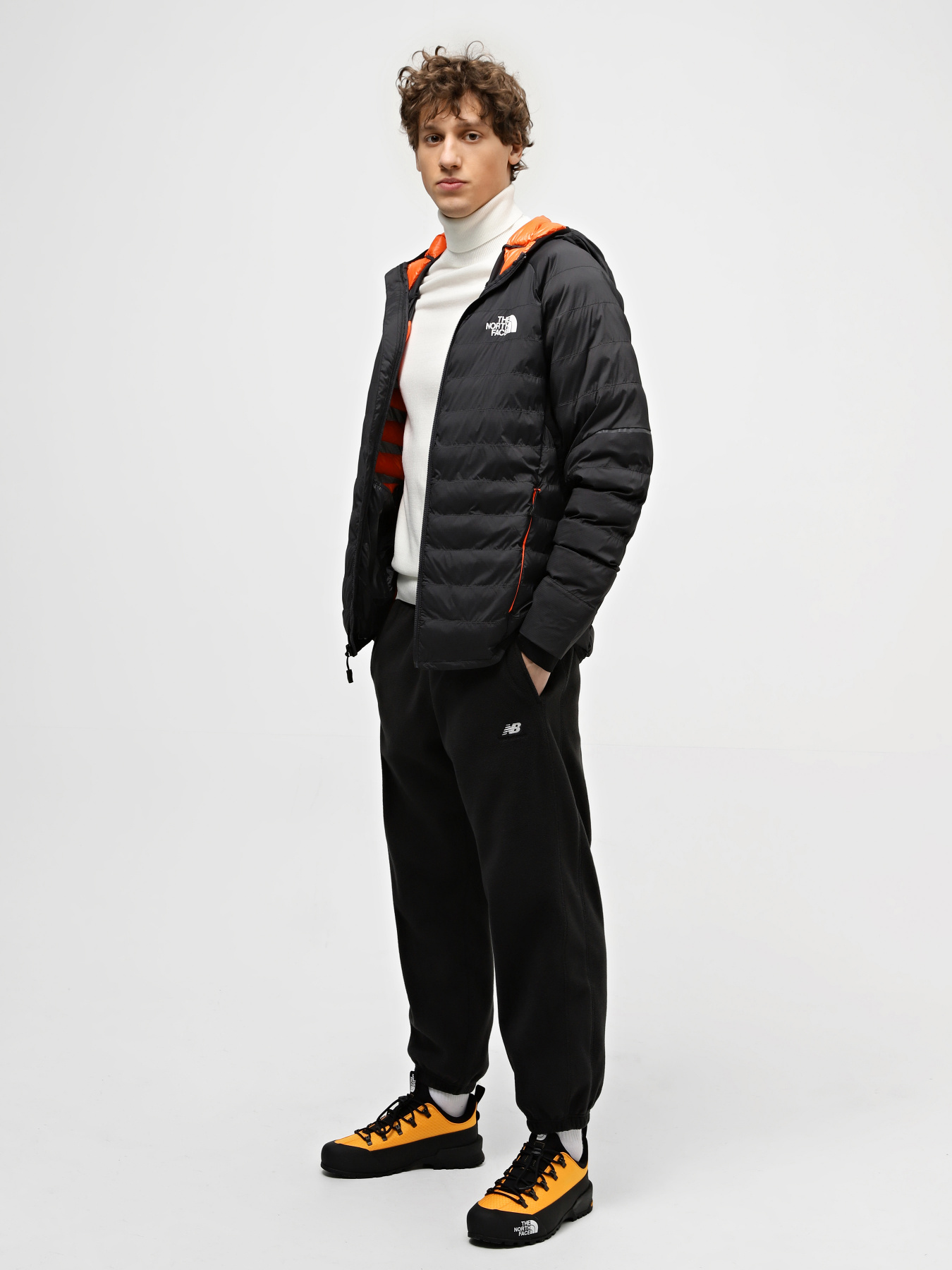 Куртки та дублянки The North Face Dawn Turn 50/50 Synthetic модель NF0A7Z8OUG31 Фото