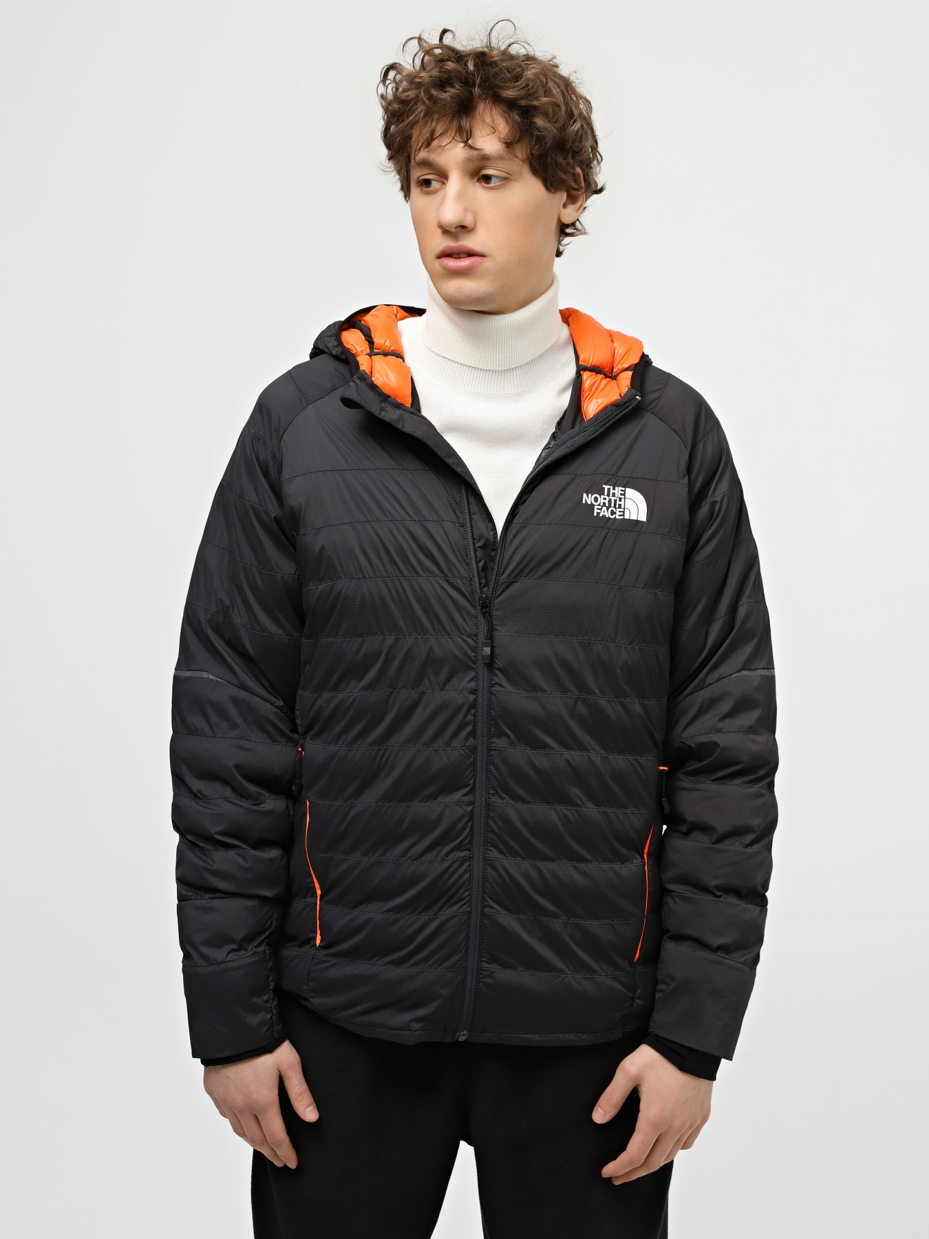 Куртки та дублянки The North Face Dawn Turn 50/50 Synthetic модель NF0A7Z8OUG31 Фото