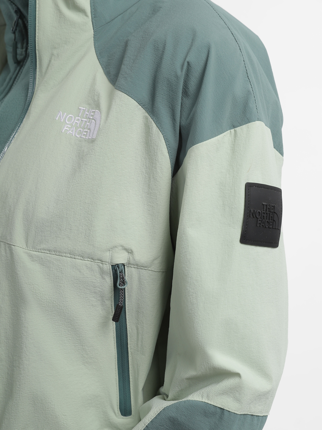 Куртки та дублянки The North Face NSE Shell модель NF0A852XKIH1 Фото