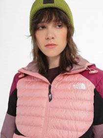 Куртки та дублянки The North Face Middle Cloud Insulated модель NF0A851UOVB1 Фото