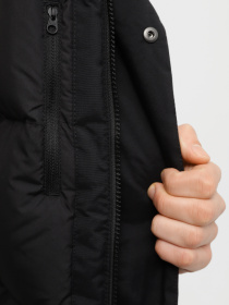 Куртки та дублянки The North Face Recycled Mcmurdo модель NF0A4M8GJK31 Фото