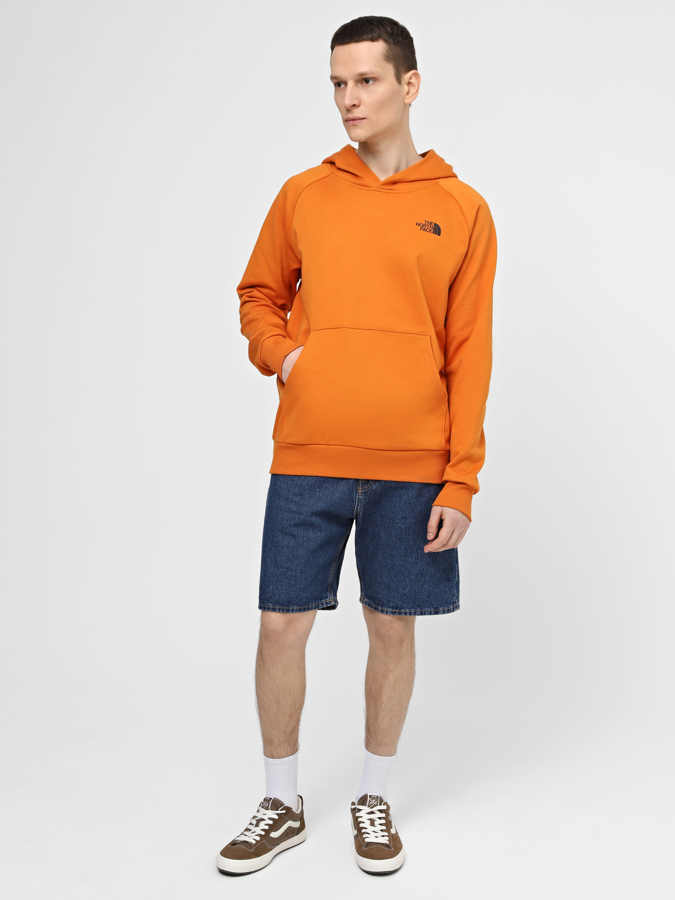 Худи и свитшоты The North Face M Raglan Redbox Hoodie - Eu модель NF0A2ZWUPCO1 Фото