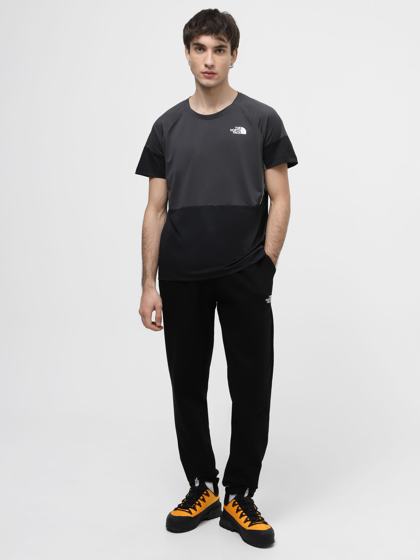 Штани The North Face Zumu Jogger модель NF0A87DEJK31 Штани The North Face Zumu Jogger модель NF0A87DEJK31 Фото