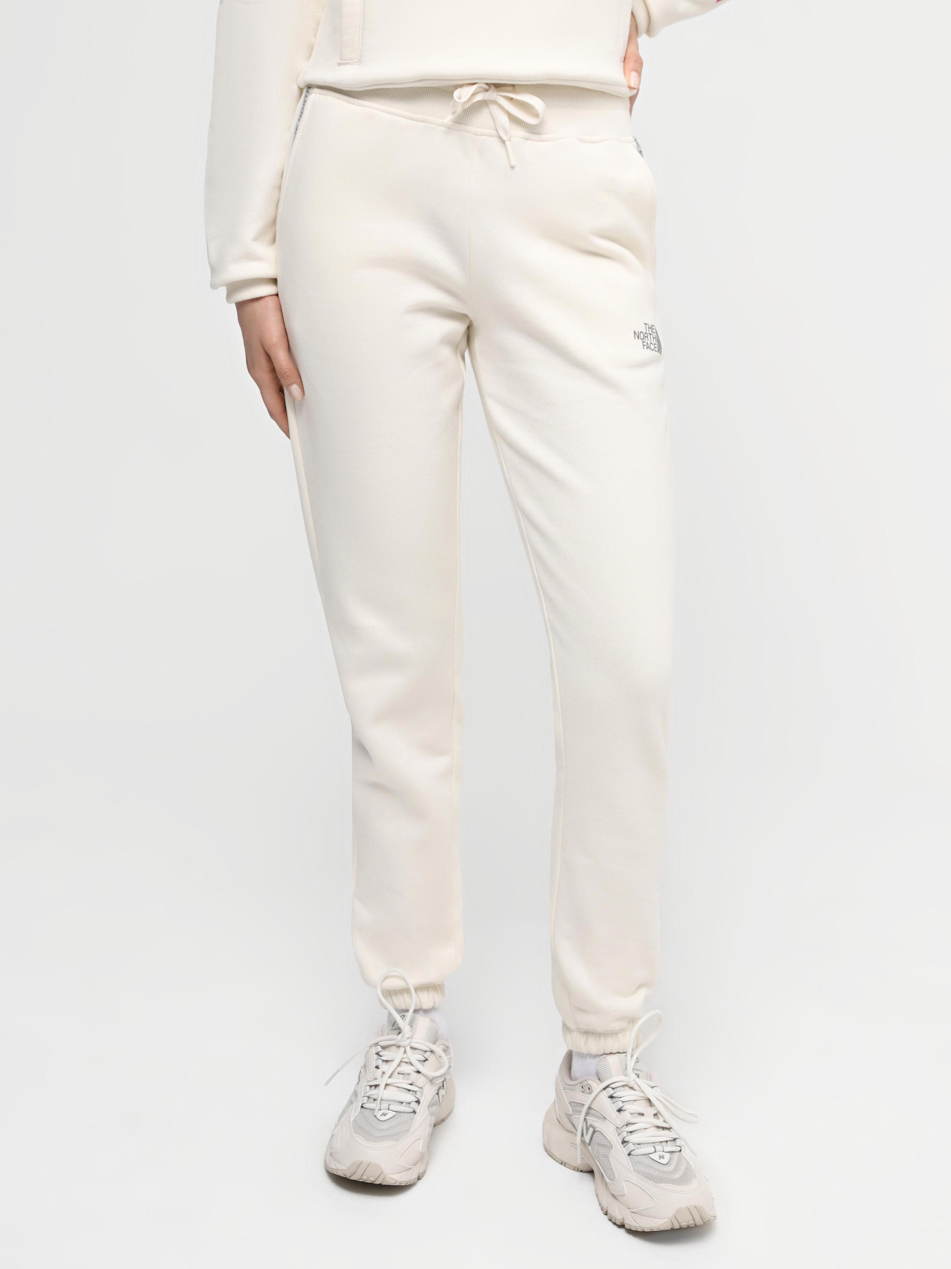 Штани The North Face W Zumu Jogger модель NF0A87DMQLI1 Штани The North Face W Zumu Jogger модель NF0A87DMQLI1 Фото