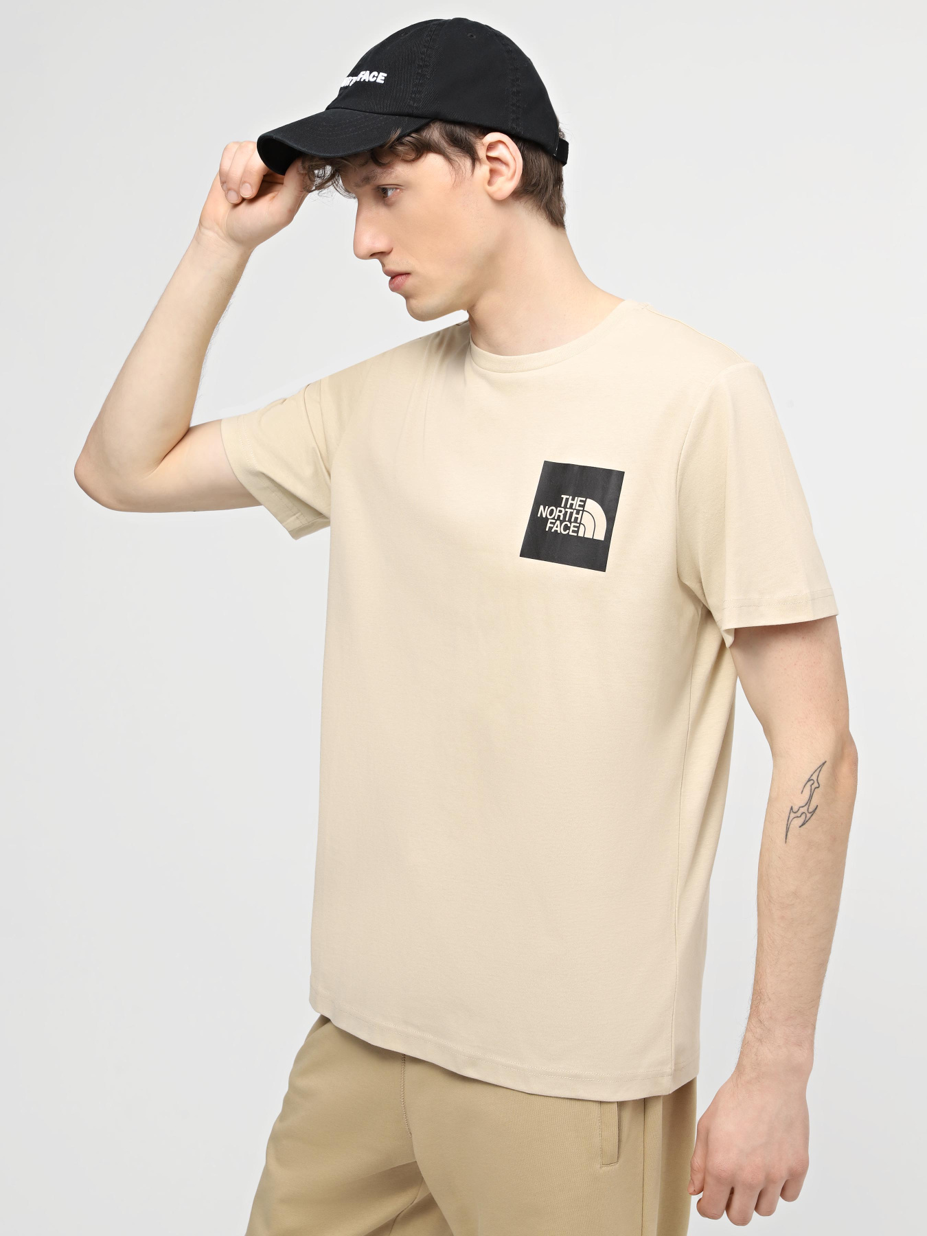 Футболки і поло The North Face M S/S Fine Tee модель NF0A87ND3X41 Фото