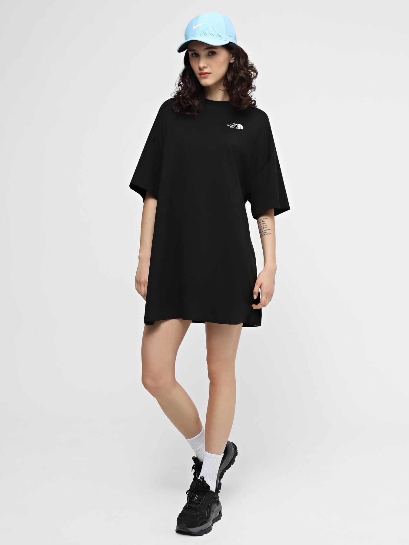 Футболки і поло The North Face W S/S Simple Dome Tee Dress модель NF0A87NFJK31 Футболки і поло The North Face W S/S Simple Dome Tee Dress модель NF0A87NFJK31 Фото