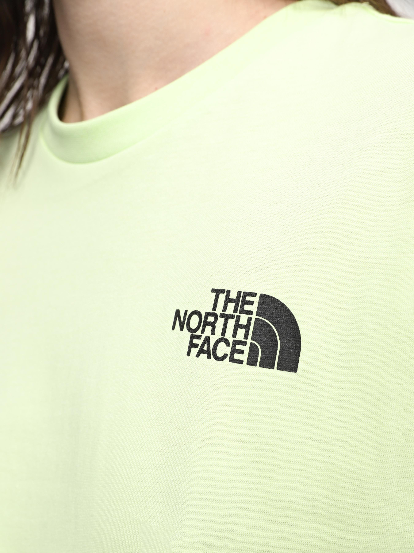 Футболки і поло The North Face W S/S Relaxed Redbox Tee модель NF0A87NKO0F1 Футболки і поло The North Face W S/S Relaxed Redbox Tee модель NF0A87NKO0F1 Фото