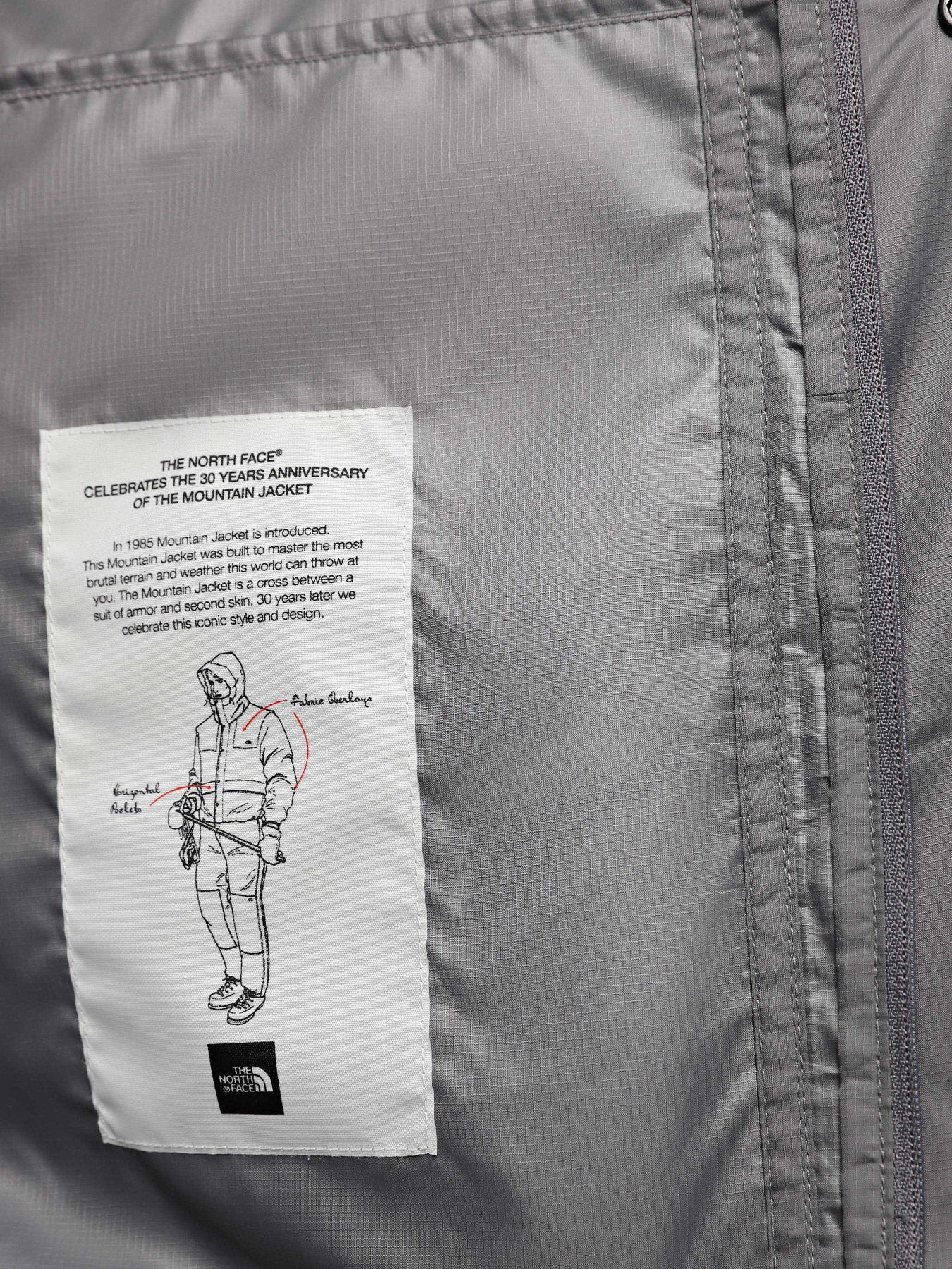Куртки и дубленки The North Face Mountain Jacket модель NF0A5IG30UZ1 Фото