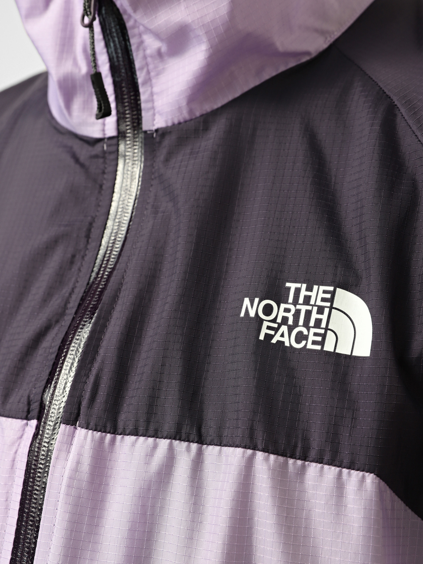Куртки и дубленки The North Face M Wind Shell Full Zip модель NF0A879FVIB1 Фото