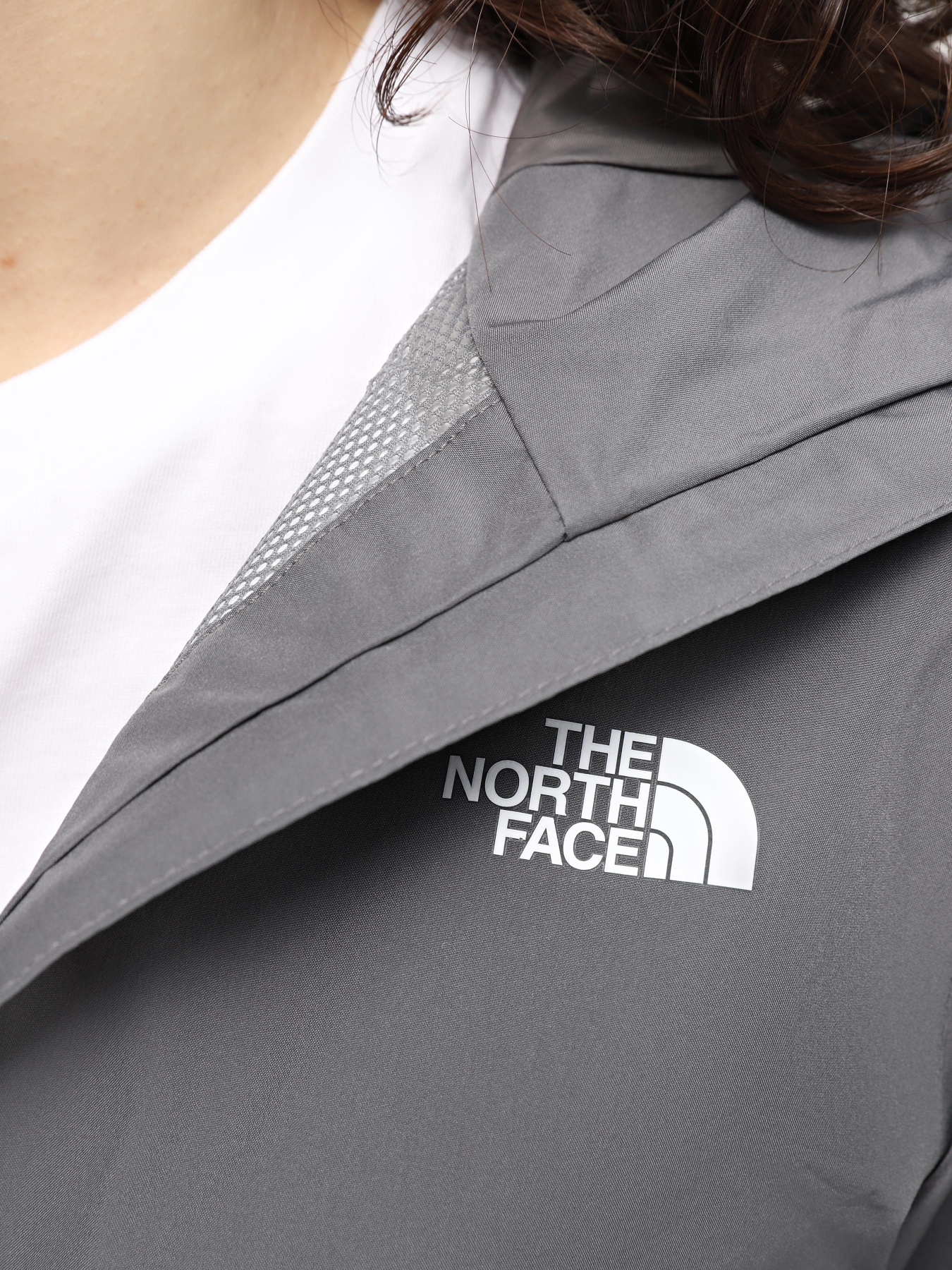 Куртки та дублянки The North Face Hikesteller Parka Shell модель NF0A3BVI0UZ1 Фото