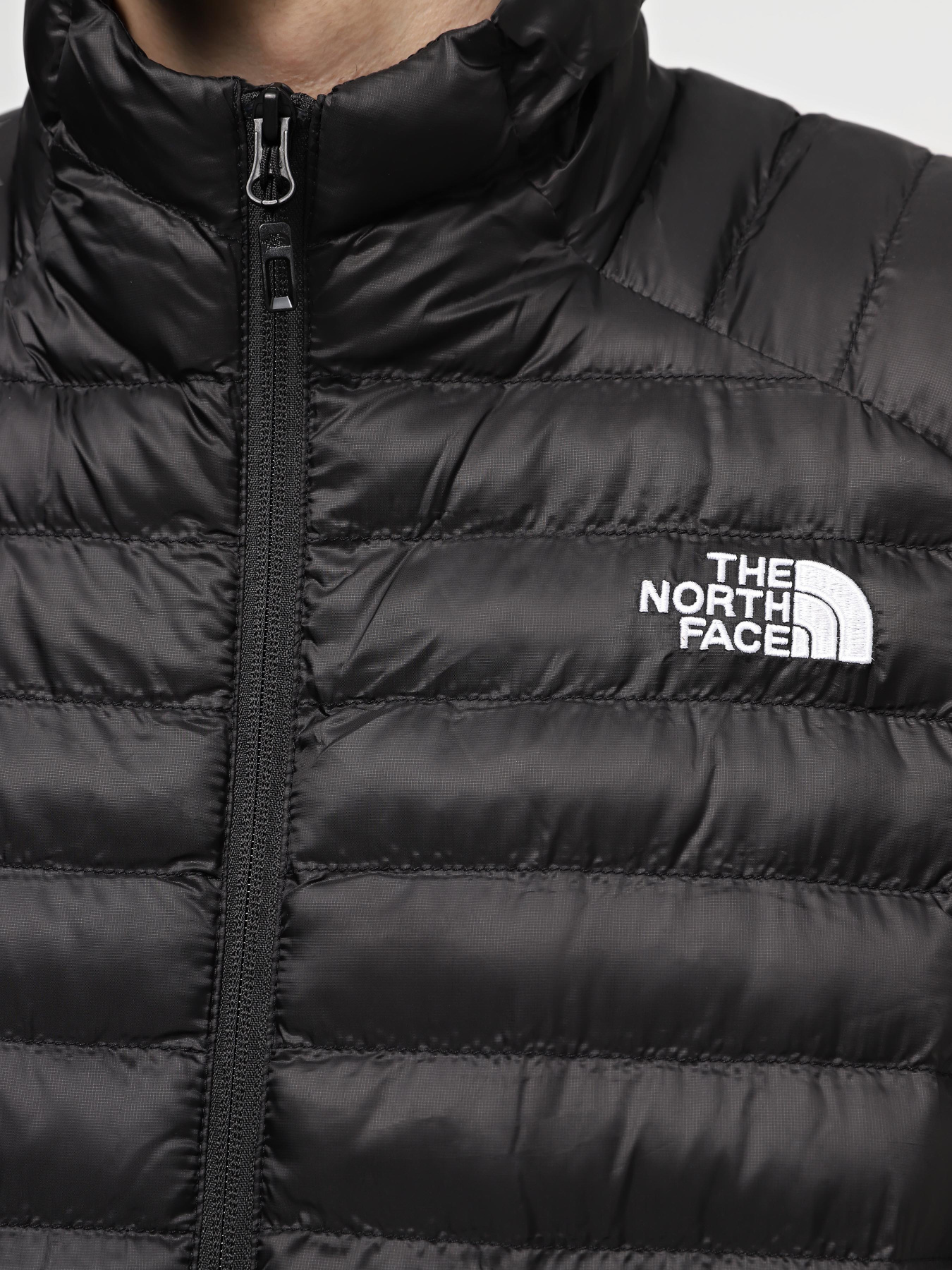 Куртки та дублянки The North Face M Huila Synthetic Vest модель NF0A85AFJK31 Фото