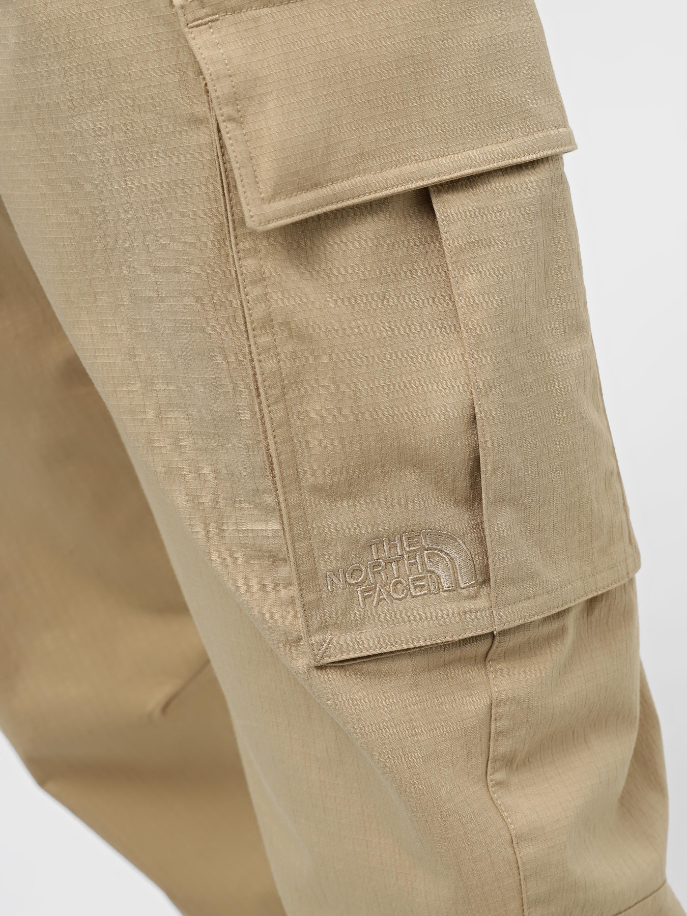 Брюки The North Face W Cargo Pant модель NF0A82GGLK51 Брюки The North Face W Cargo Pant модель NF0A82GGLK51 Фото