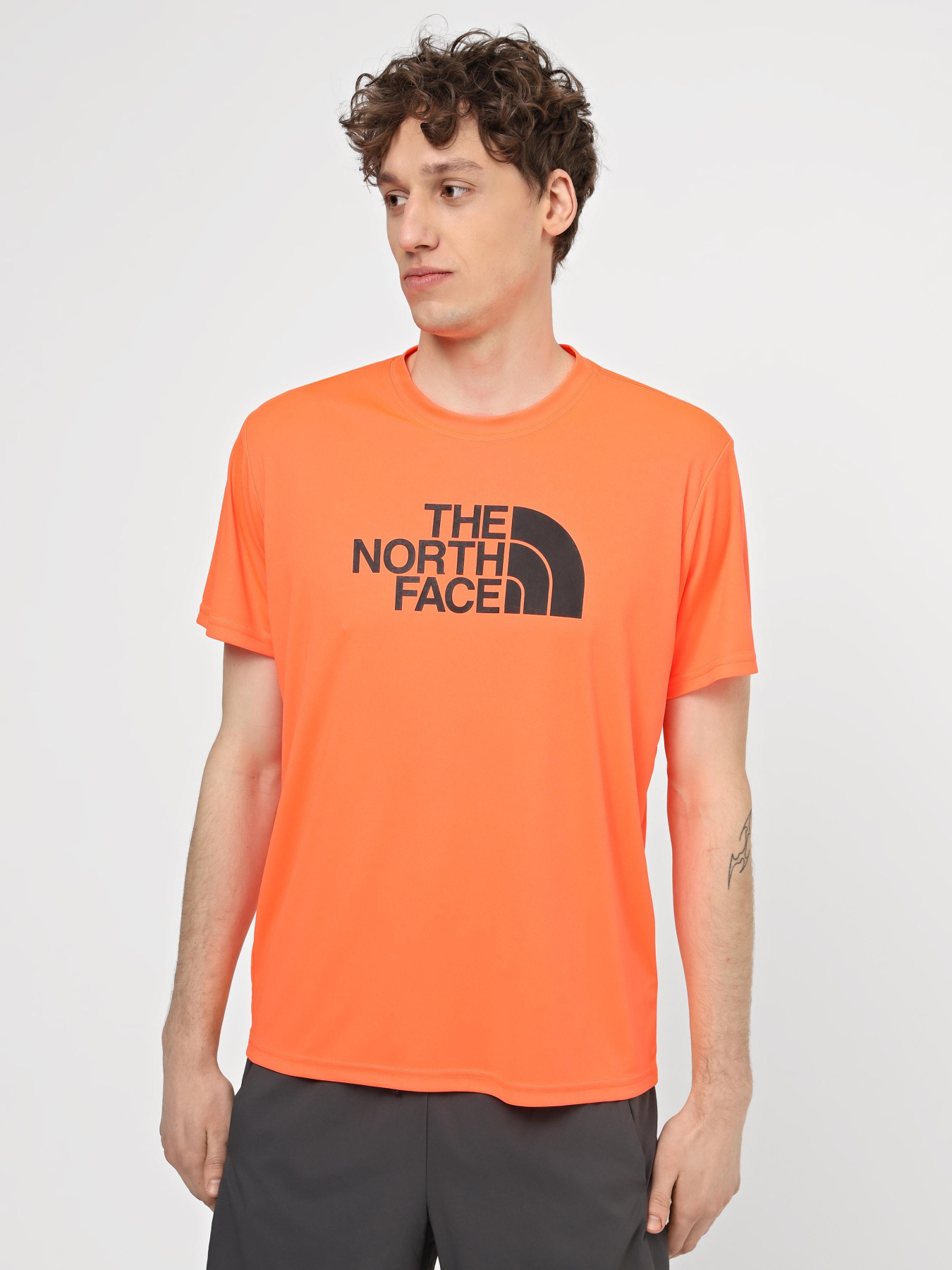 Футболки і поло The North Face M Reaxion Easy Tee - Eu модель NF0A4CDVQI41 Футболки і поло The North Face M Reaxion Easy Tee - Eu модель NF0A4CDVQI41 Фото