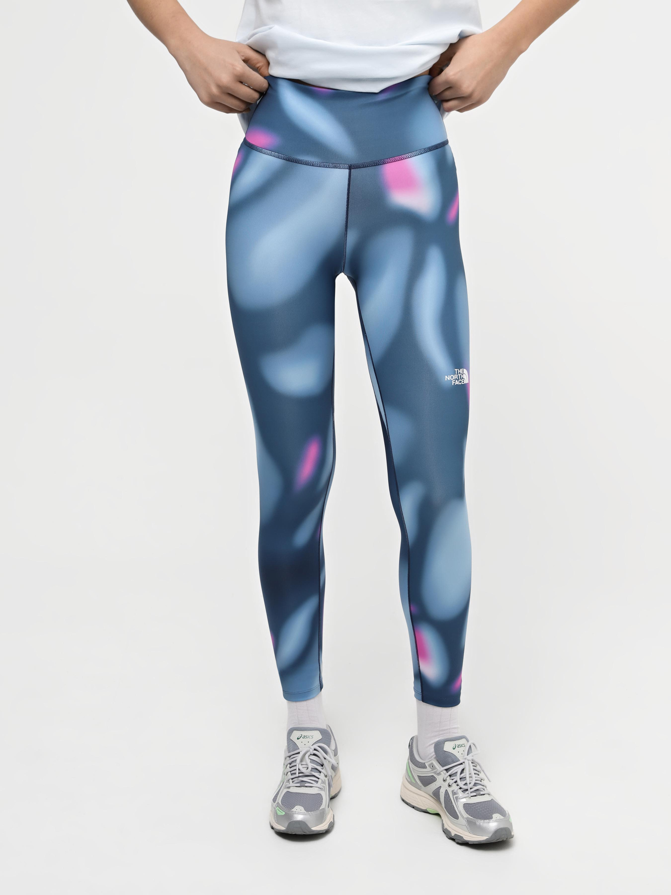 Штани The North Face Flex High Tight Print модель NF0A886RWI81 Штани The North Face Flex High Tight Print модель NF0A886RWI81 Фото