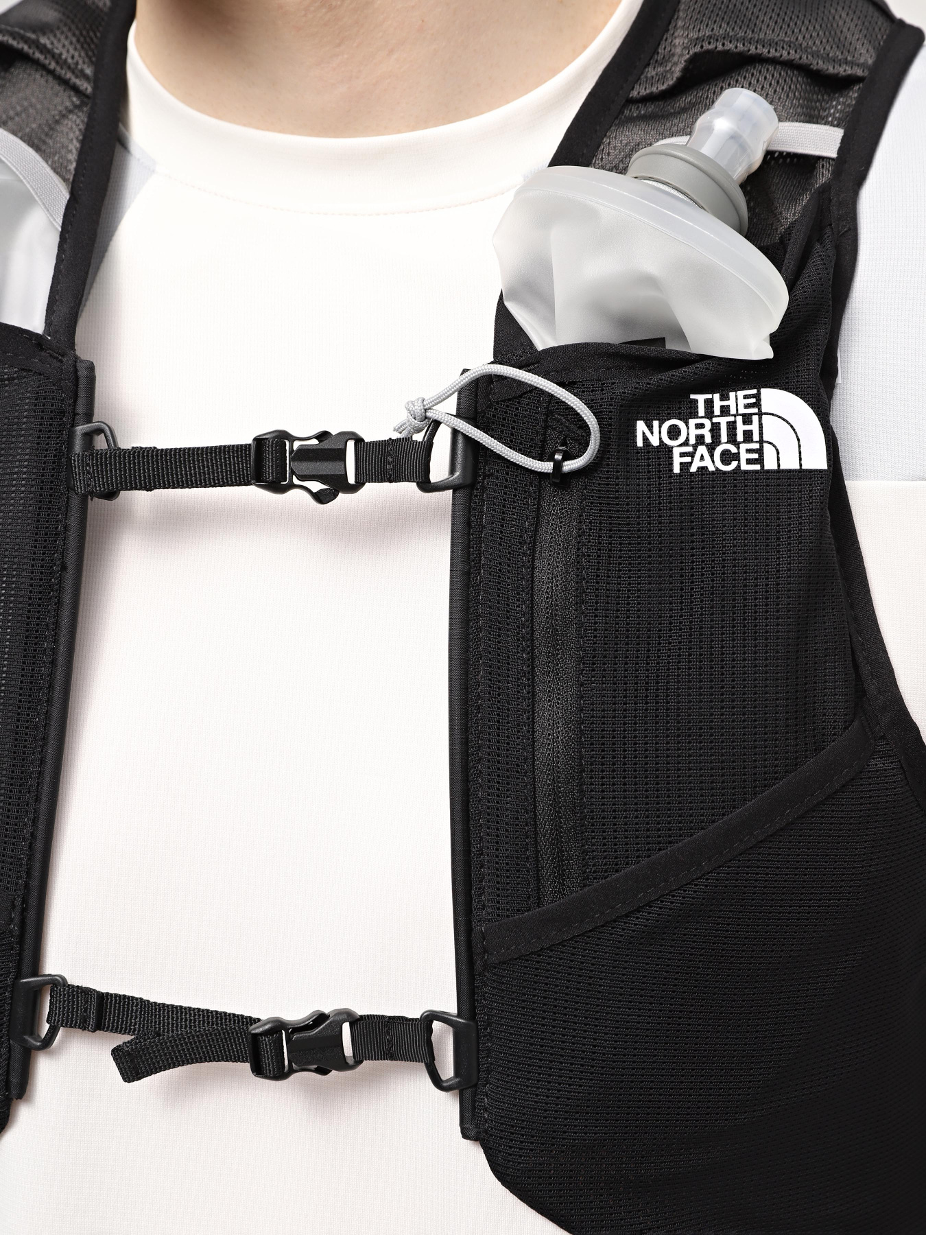 Светри та кардигани The North Face Sunriser Run Vest 8 модель NF0A81DZKY41 Фото