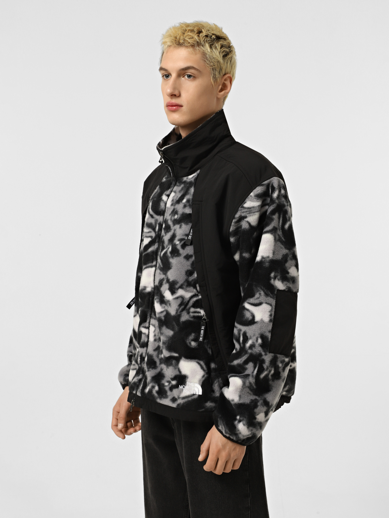 Худі та світшоти The North Face Polar Sun Fleece модель NF0A88XP5OO1 Фото