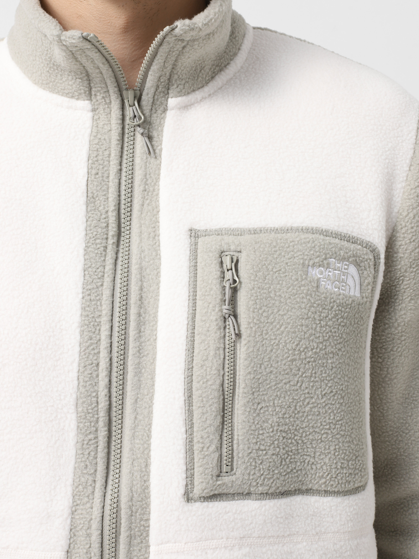 Худі та світшоти The North Face Yumiori модель NF0A883R9IG1 Фото