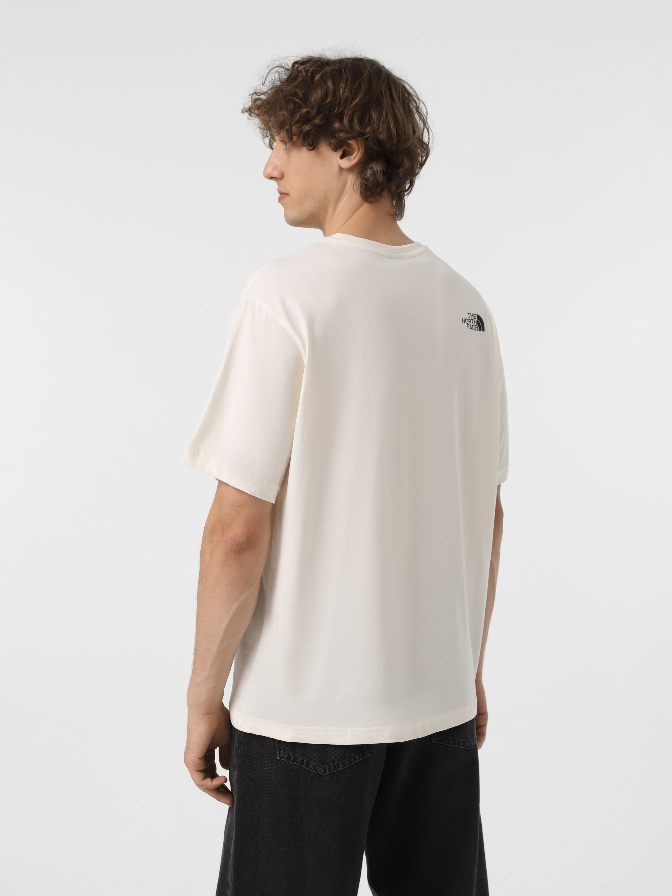 Футболки і поло The North Face Varsity Graphic модель NF0A89DGQLI1 Футболки і поло The North Face Varsity Graphic модель NF0A89DGQLI1 Фото