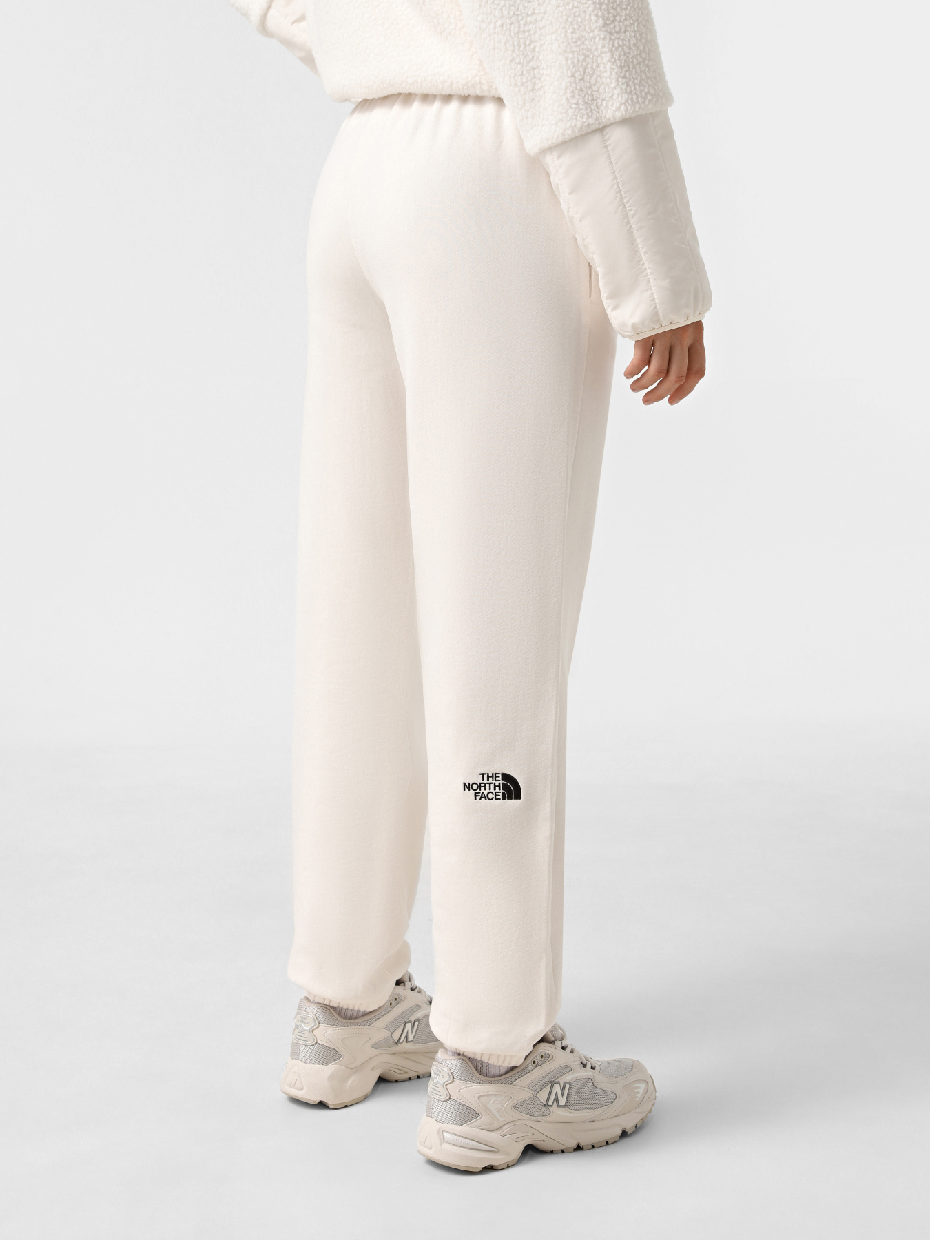 Брюки The North Face Essential модель NF0A8A6KQLI1 Брюки The North Face Essential модель NF0A8A6KQLI1 Фото
