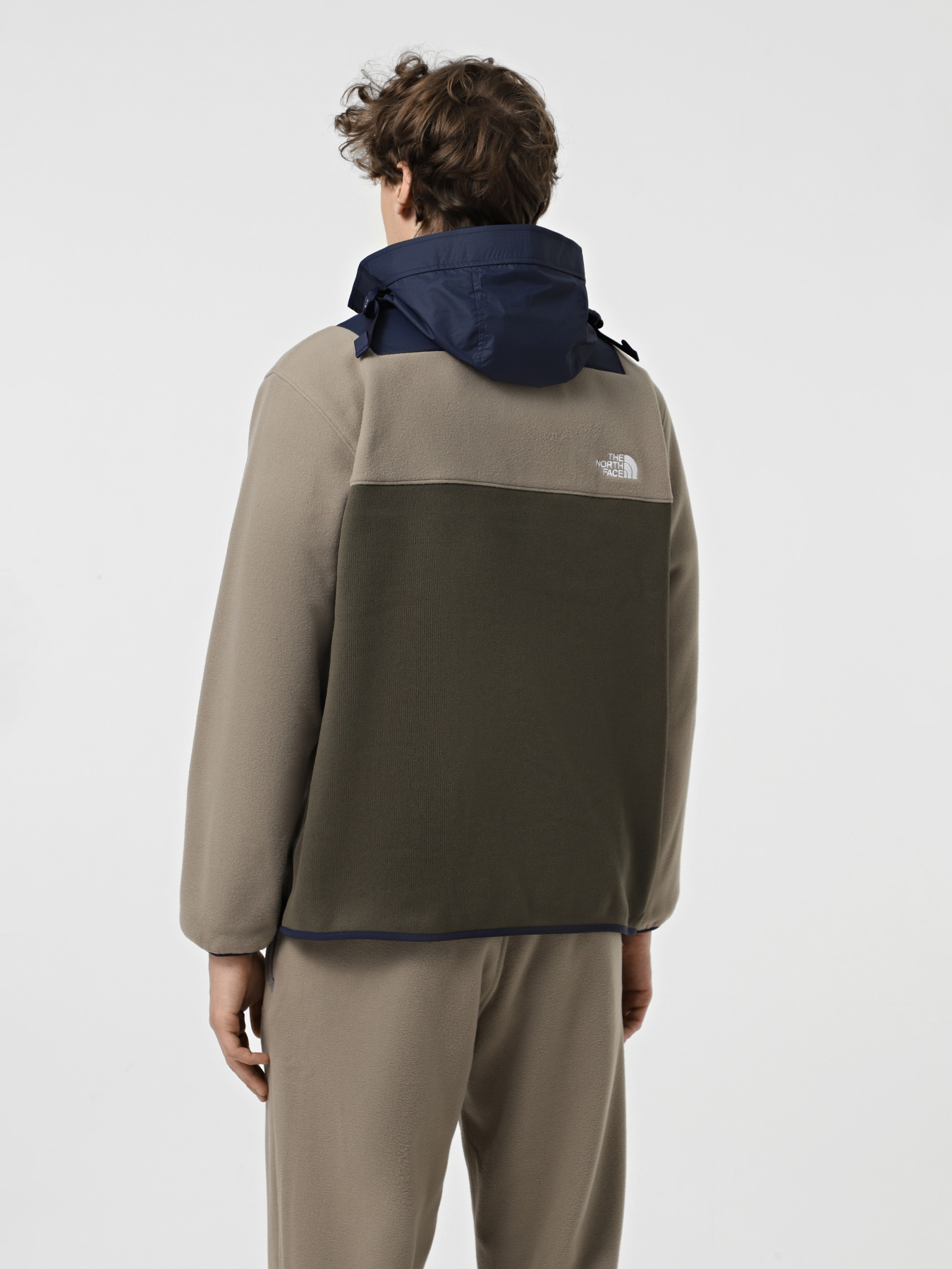 Куртки и дубленки The North Face Color Mix модель NF0A8A7W21L1 Куртки и дубленки The North Face Color Mix модель NF0A8A7W21L1 Фото